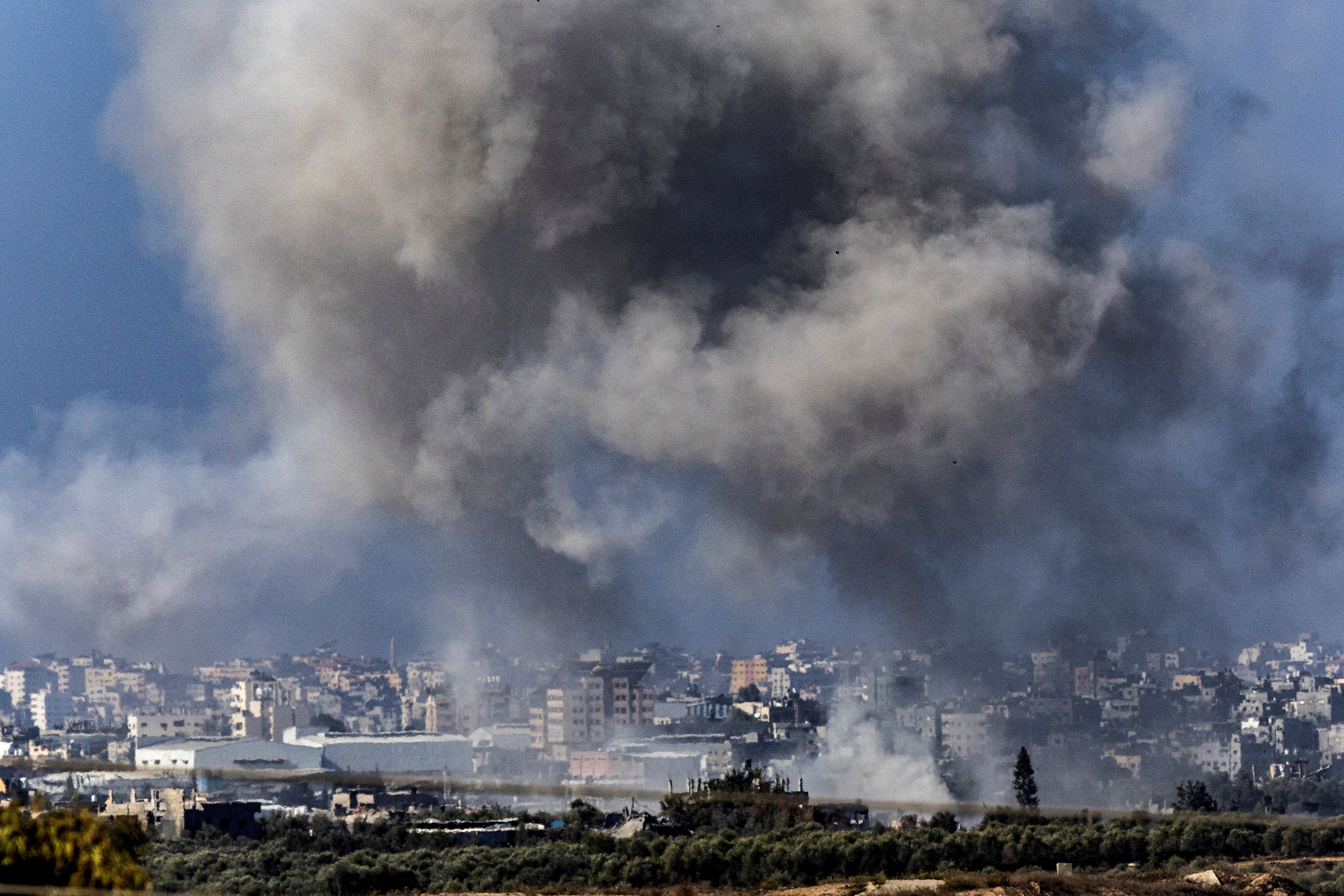 Israel-Hamas war updates: Israeli attacks hit children's hospital