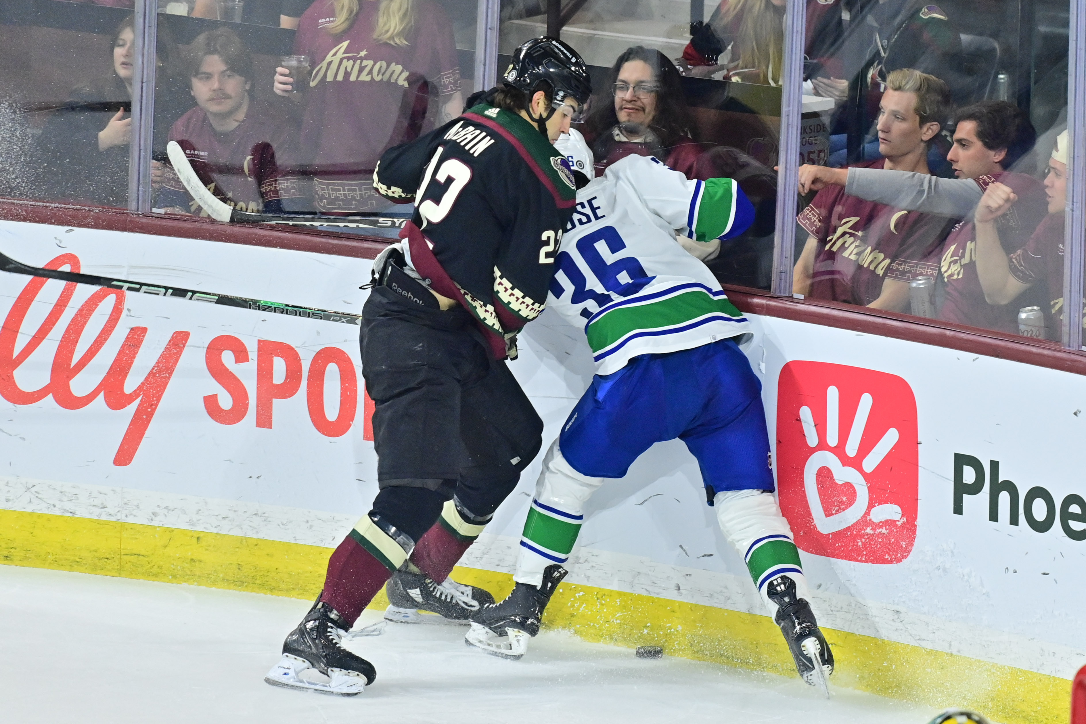 Arizona Coyotes explode for five unanswered goals in win over Minnesota Wild