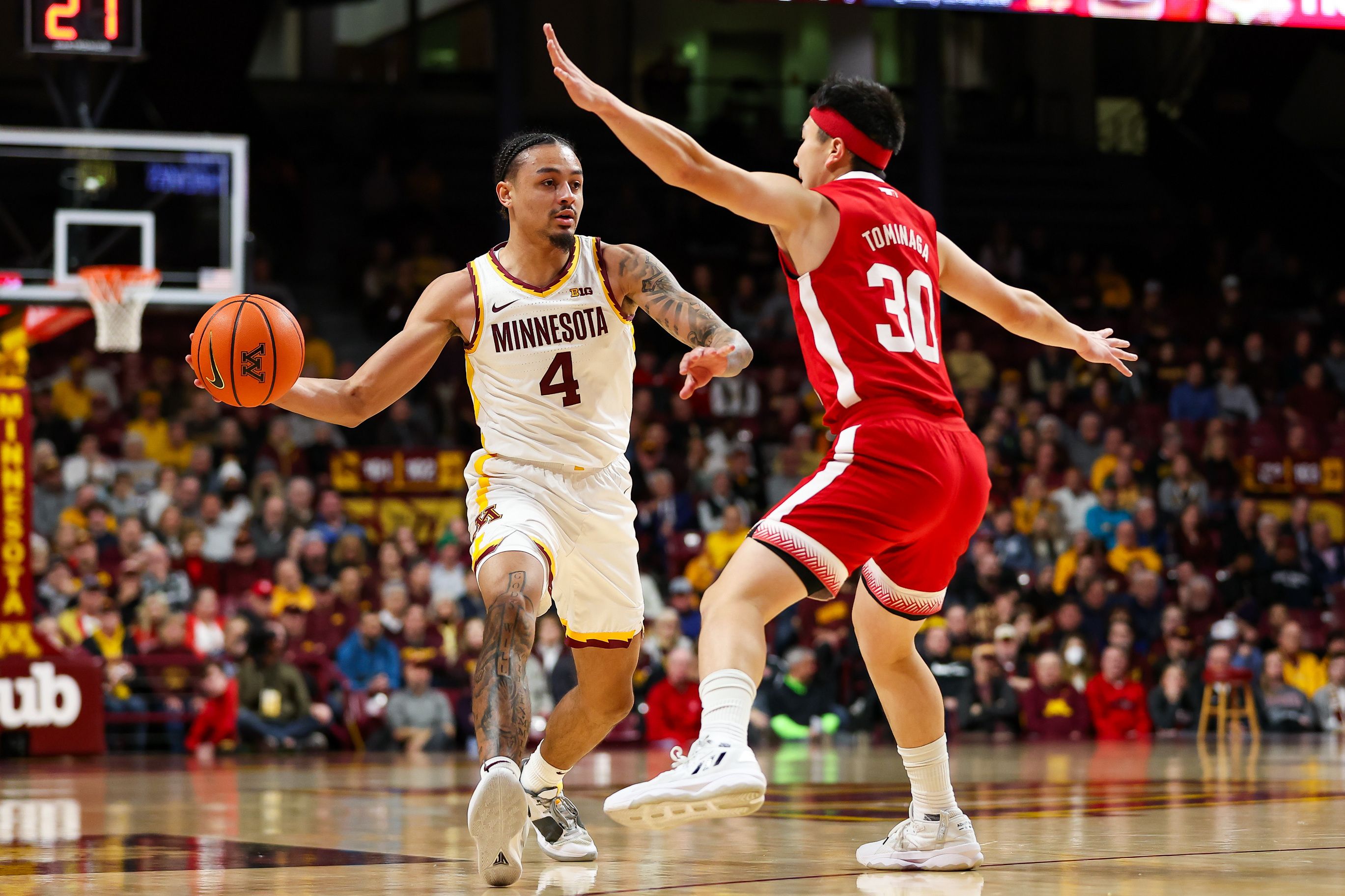 Down 17, Minnesota comes back to beat Nebraska | Reuters