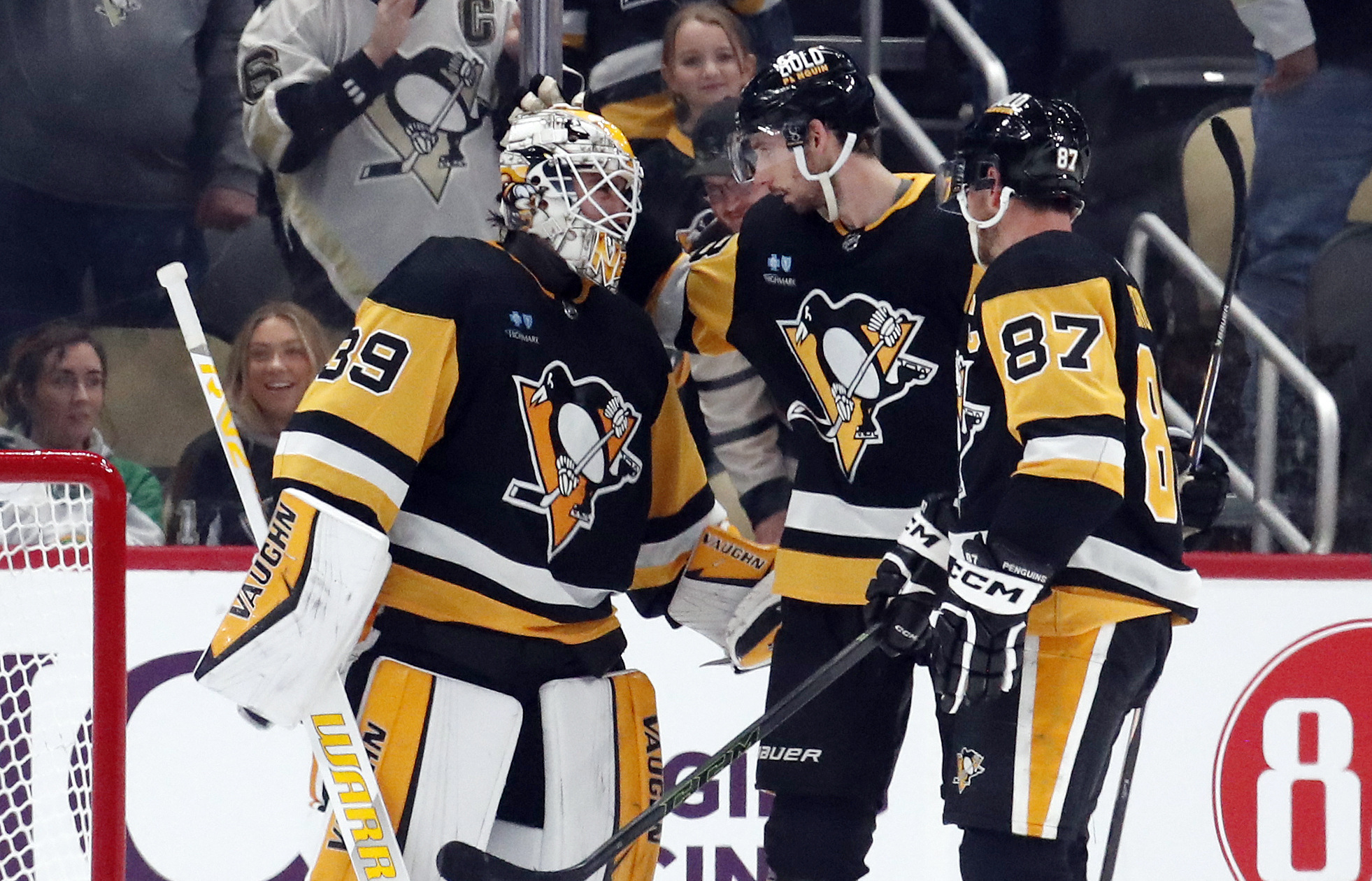 Sidney Crosby's Goal Gives Pens Win After Wild Rally | Reuters