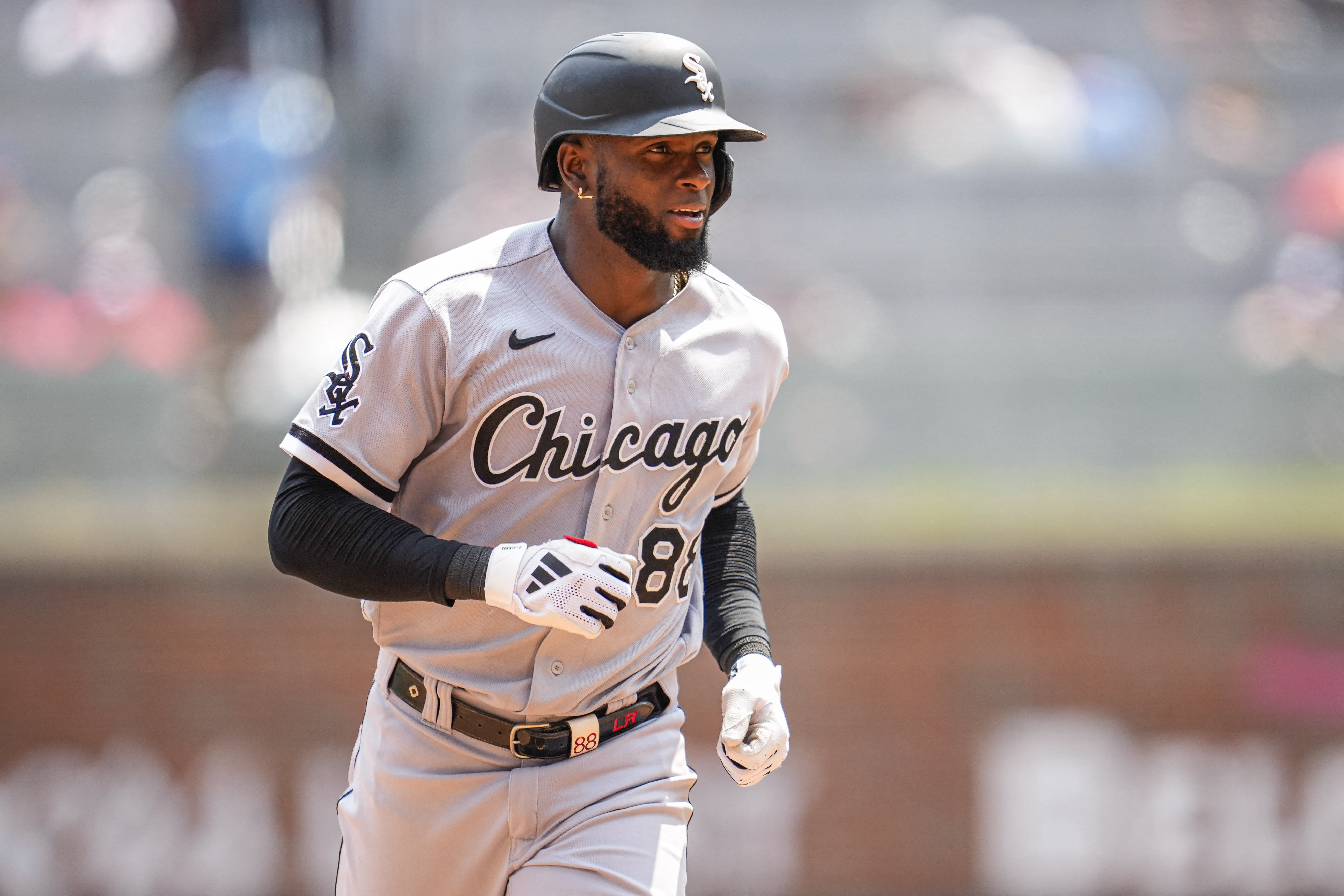 Luis Robert Jr., White Sox blast Braves