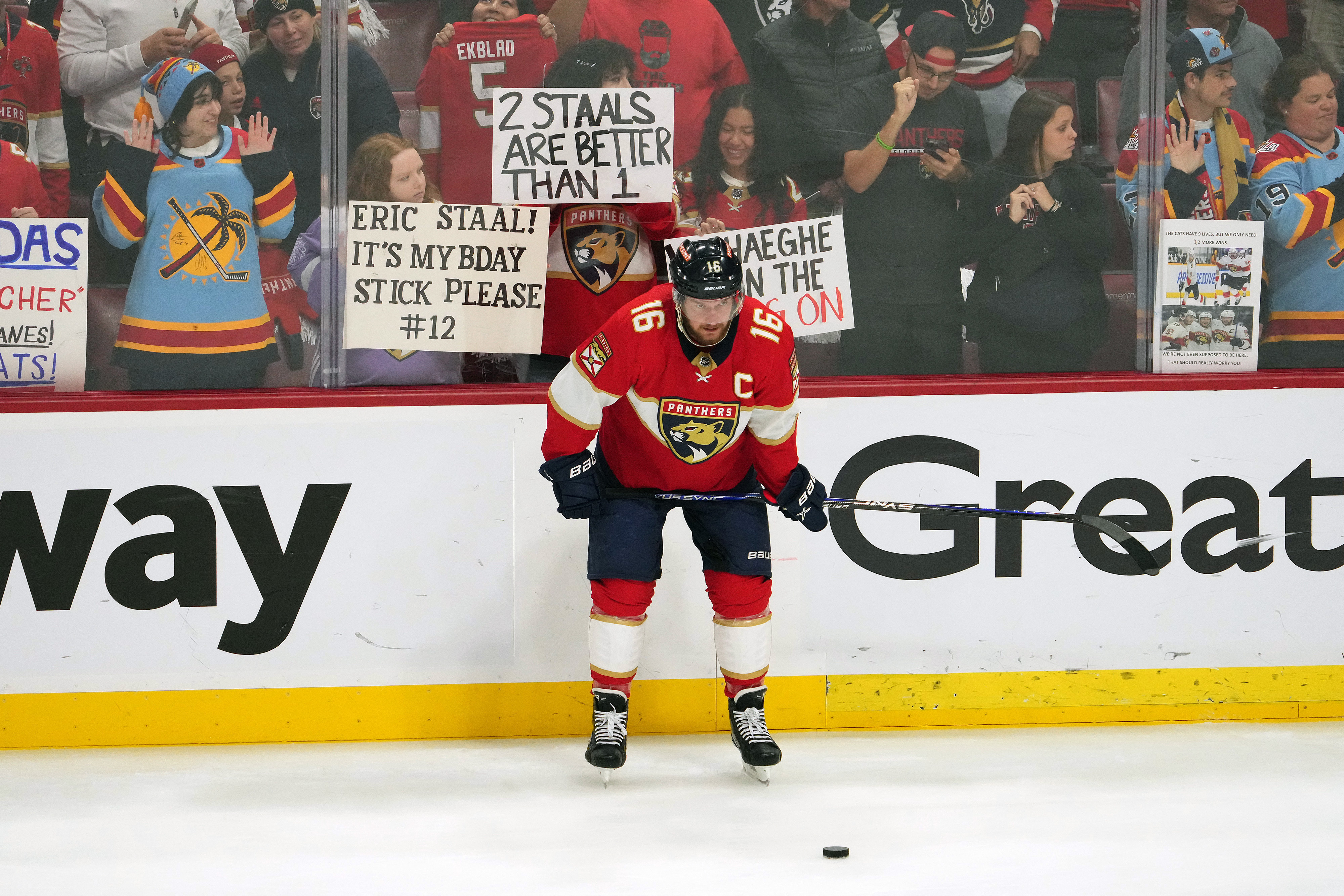 Bobrovsky gets shutout, Panthers top Hurricanes 1-0 for 3-0 lead in East  final