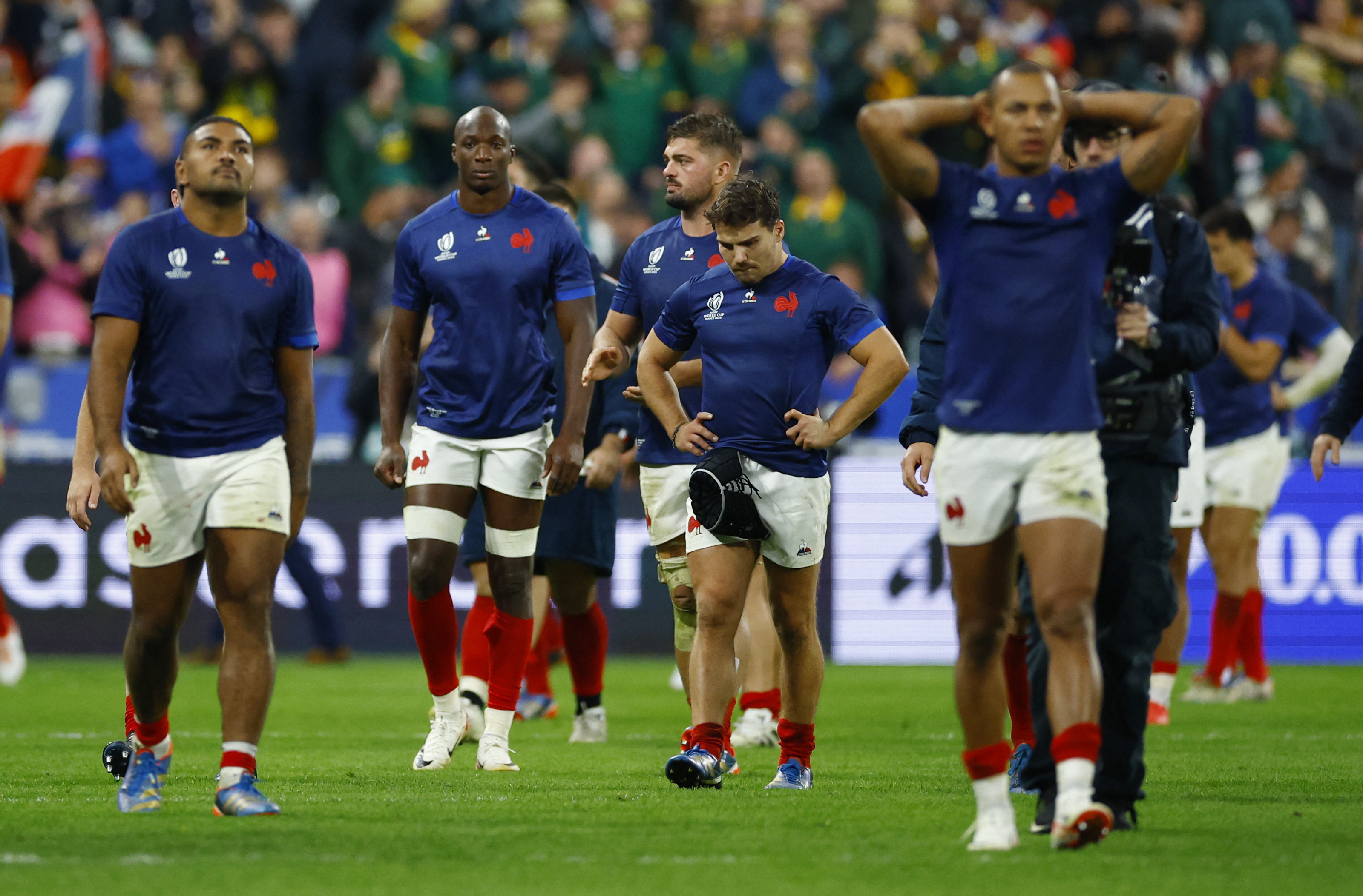 France and South Africa won their first games on the first week of