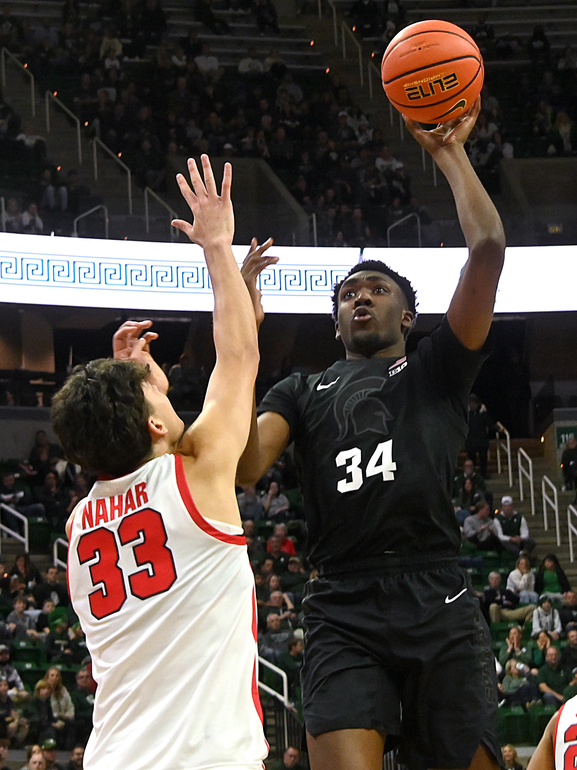 Michigan State dominates Stony Brook 99-55 | Reuters