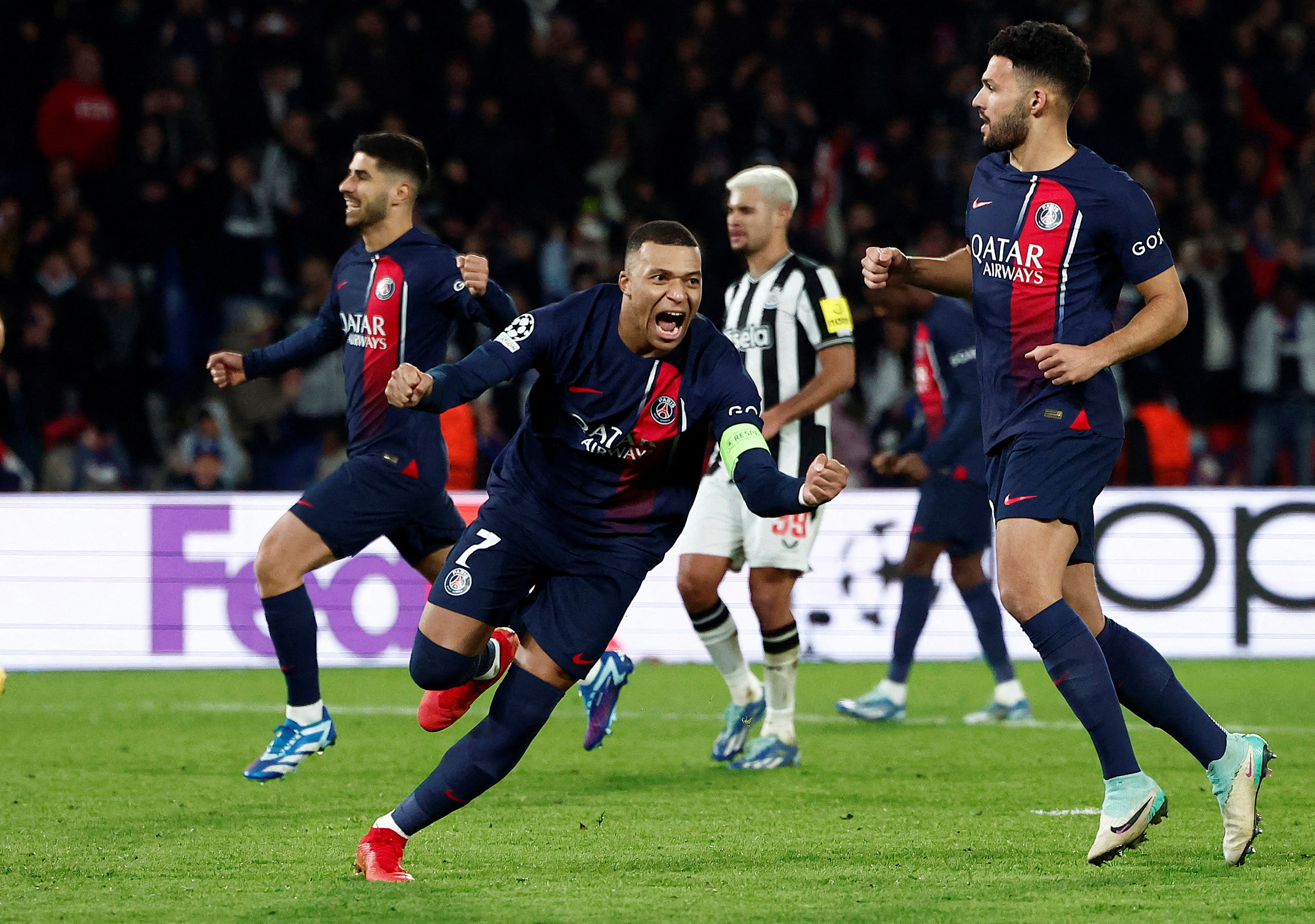 PSG beat AC Milan to get Champions League campaign back on track