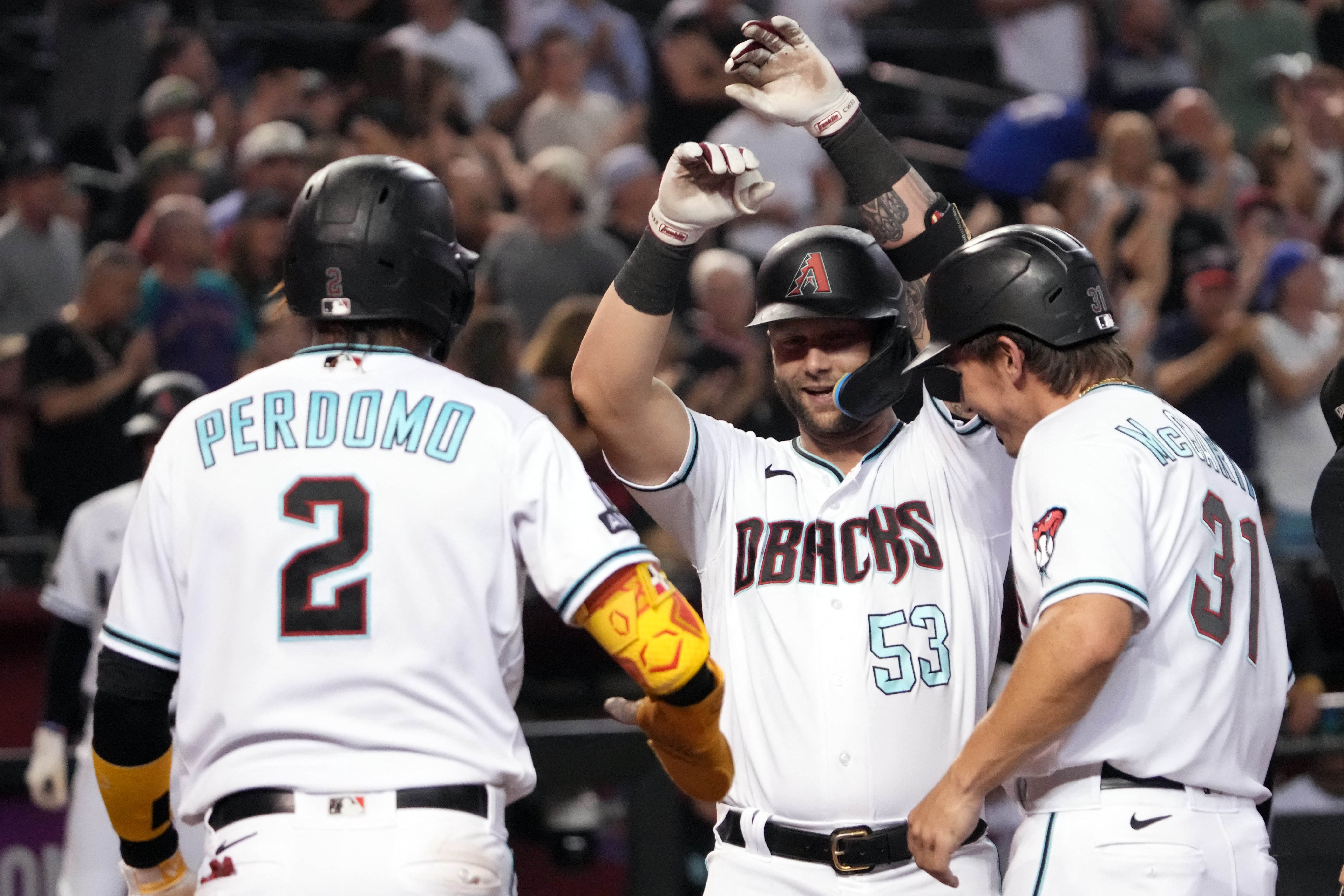 Phillies beat Diamondbacks in 10 innings as Ranger Suárez leads the way