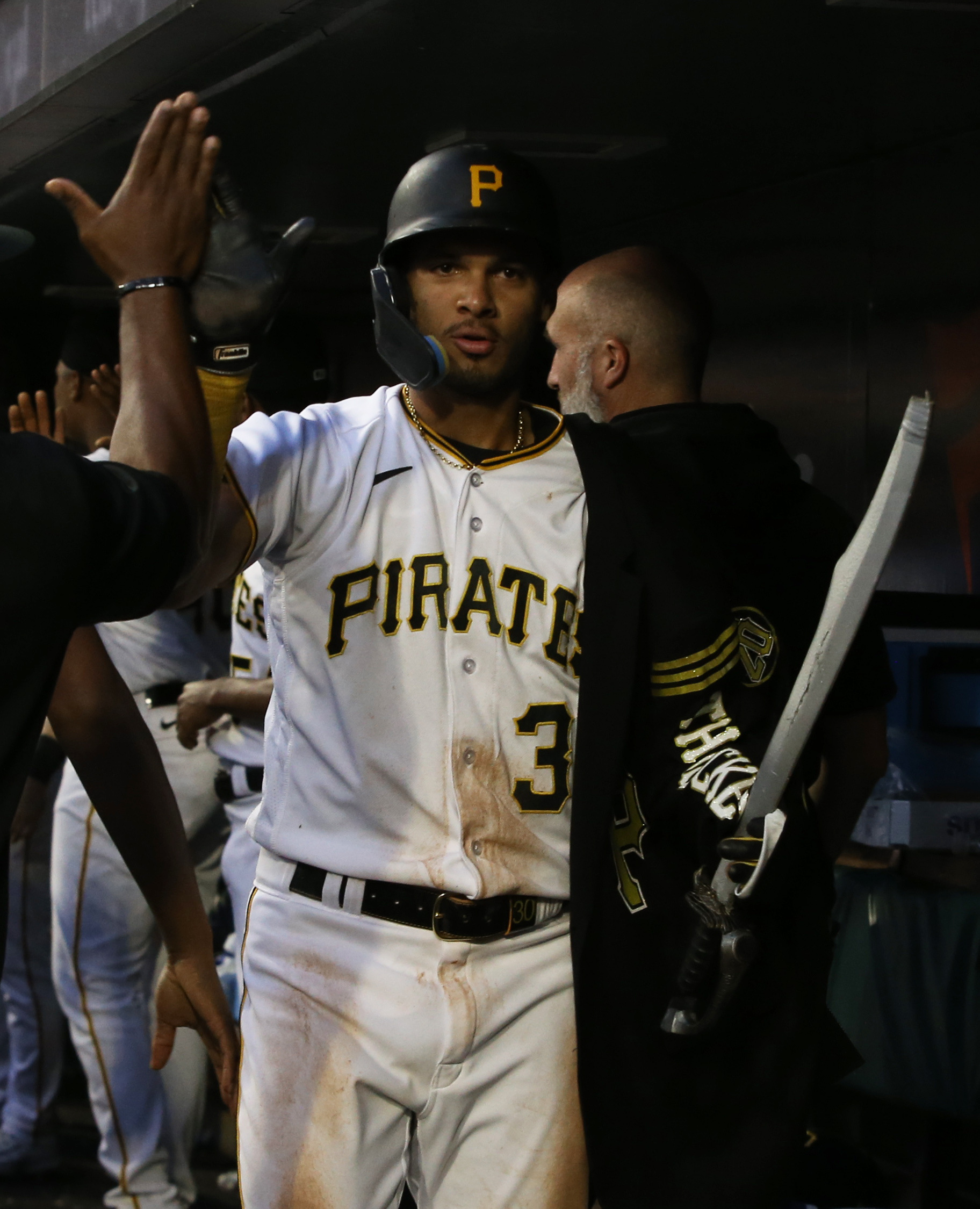 Tucupita Marcano's slam propels Pirates past Rangers