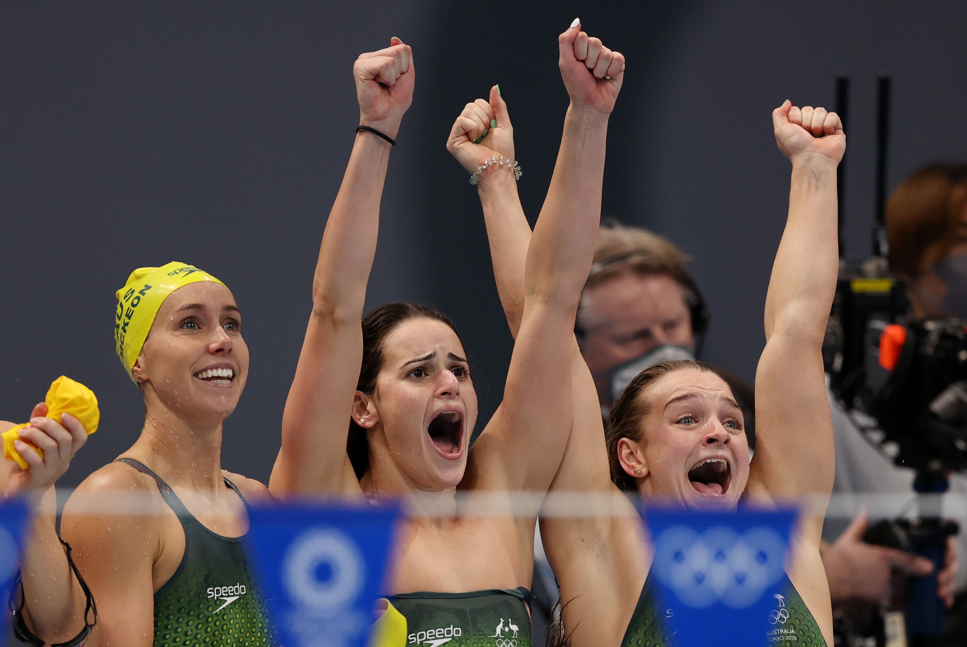 SwimmingAustralia win women's 4x100m medley relay gold Reuters