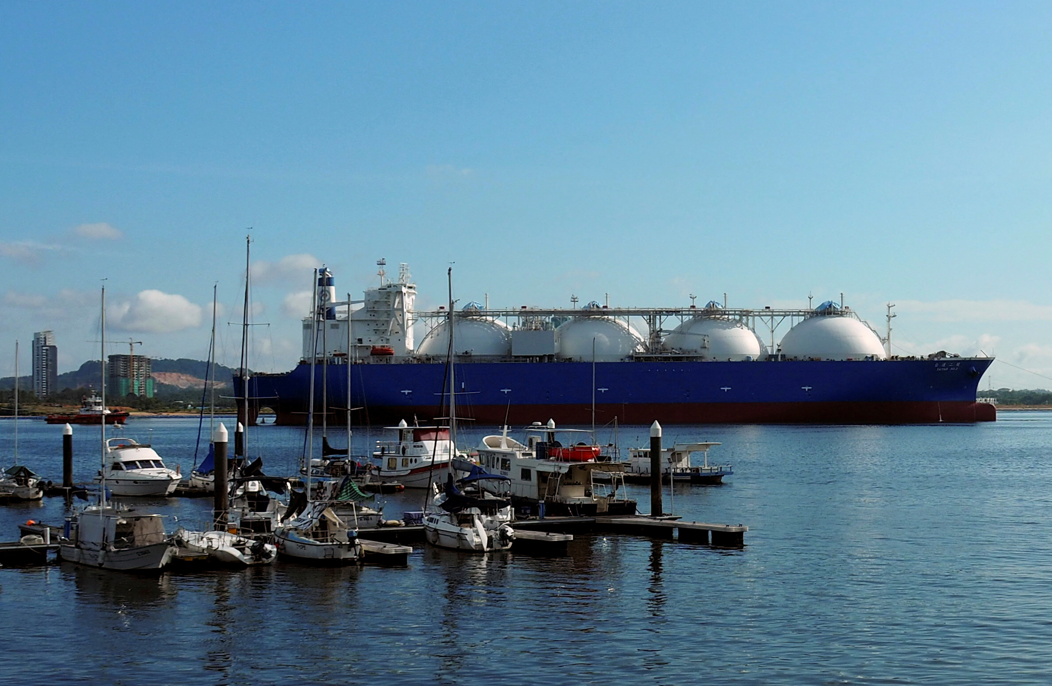 Steep discounts, new vessels spur demand for LNG to power ships | Reuters