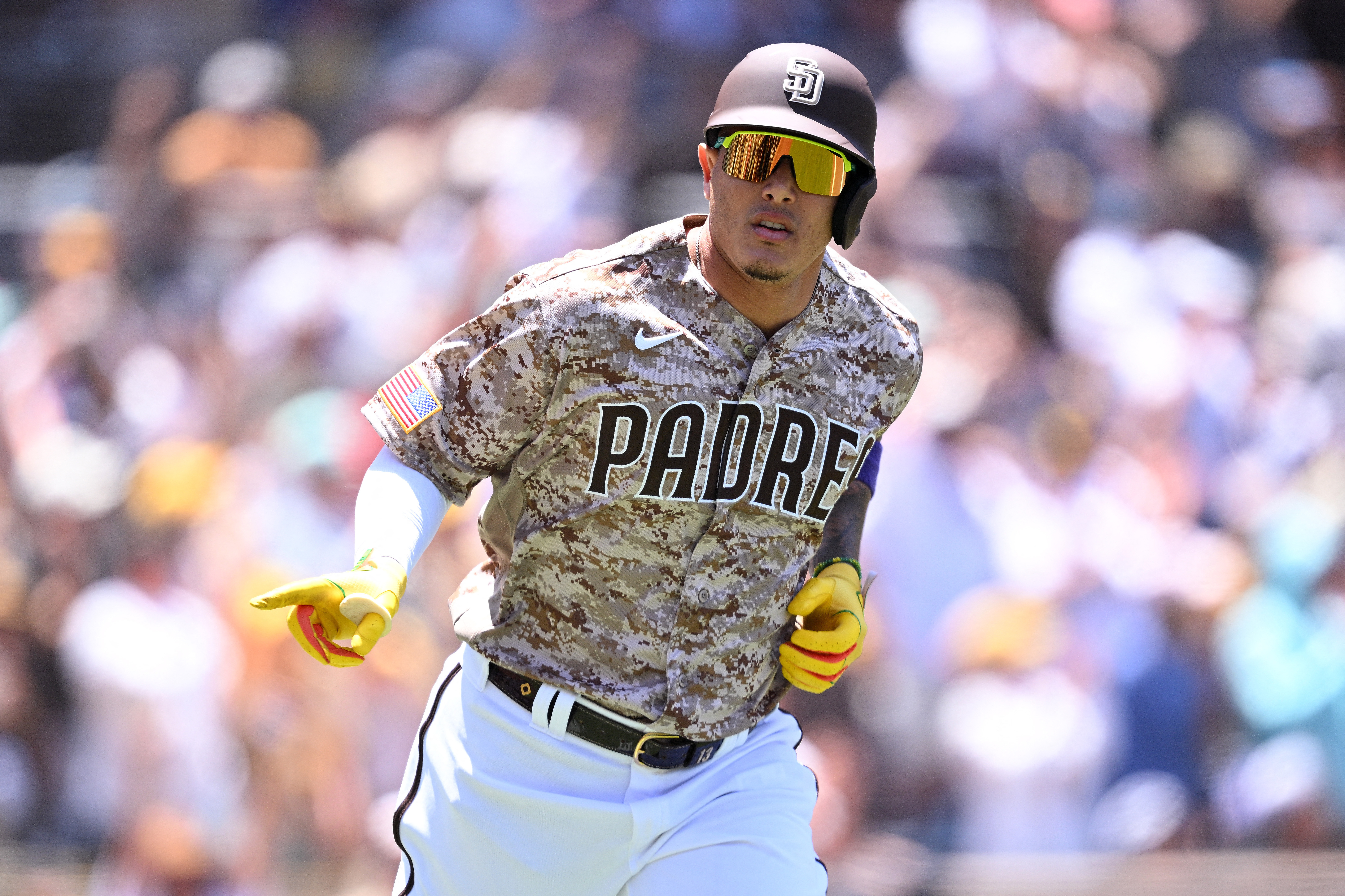 Manny Machado has 2 HRs, 5 RBIs to lead Padres past Mets