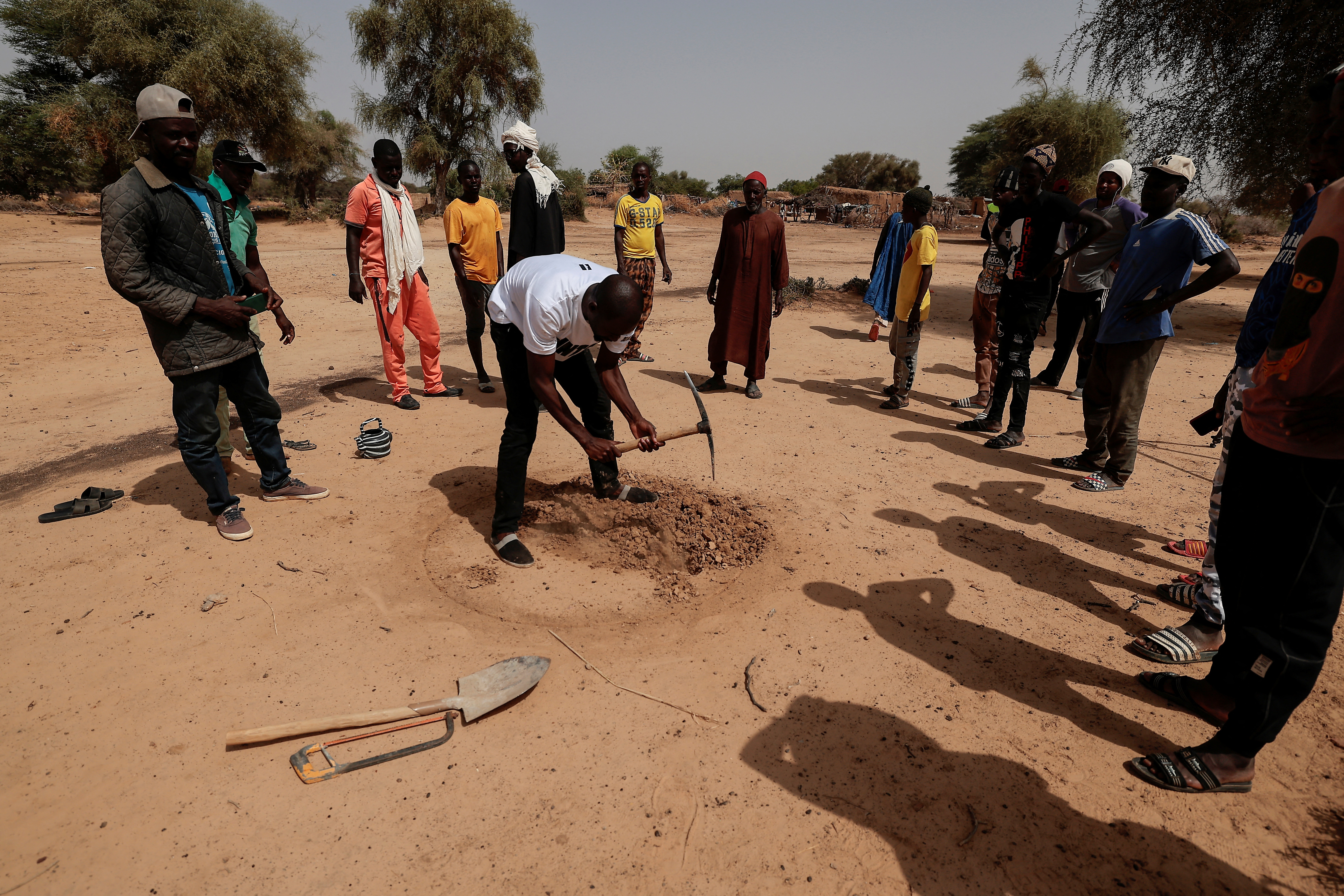 From pixels to pails, crowdfunded wells quench thirst in Senegal's drylands  | Reuters