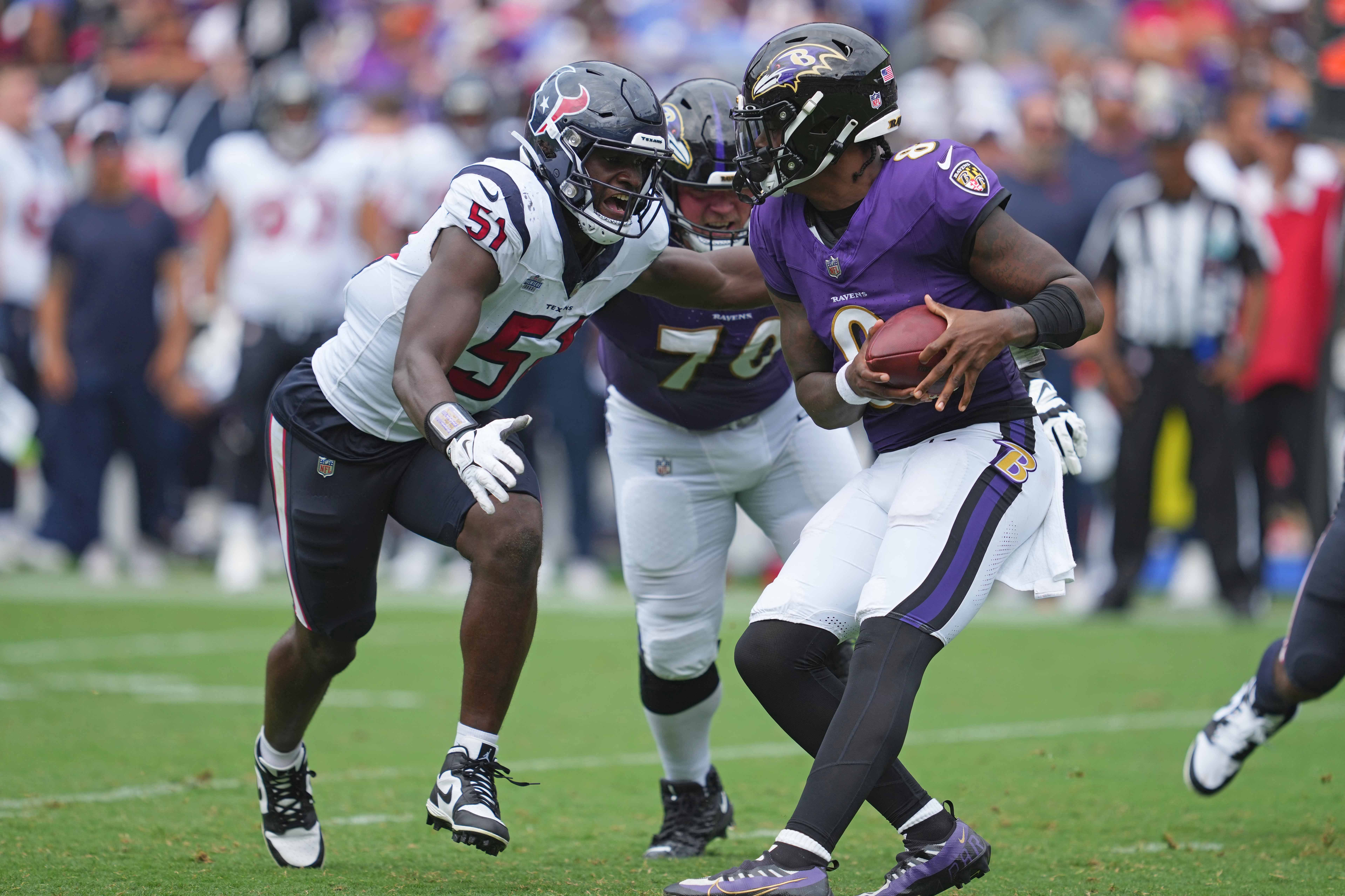 Lamar Jackson, Ravens start slow before rolling over Texans, 25-9