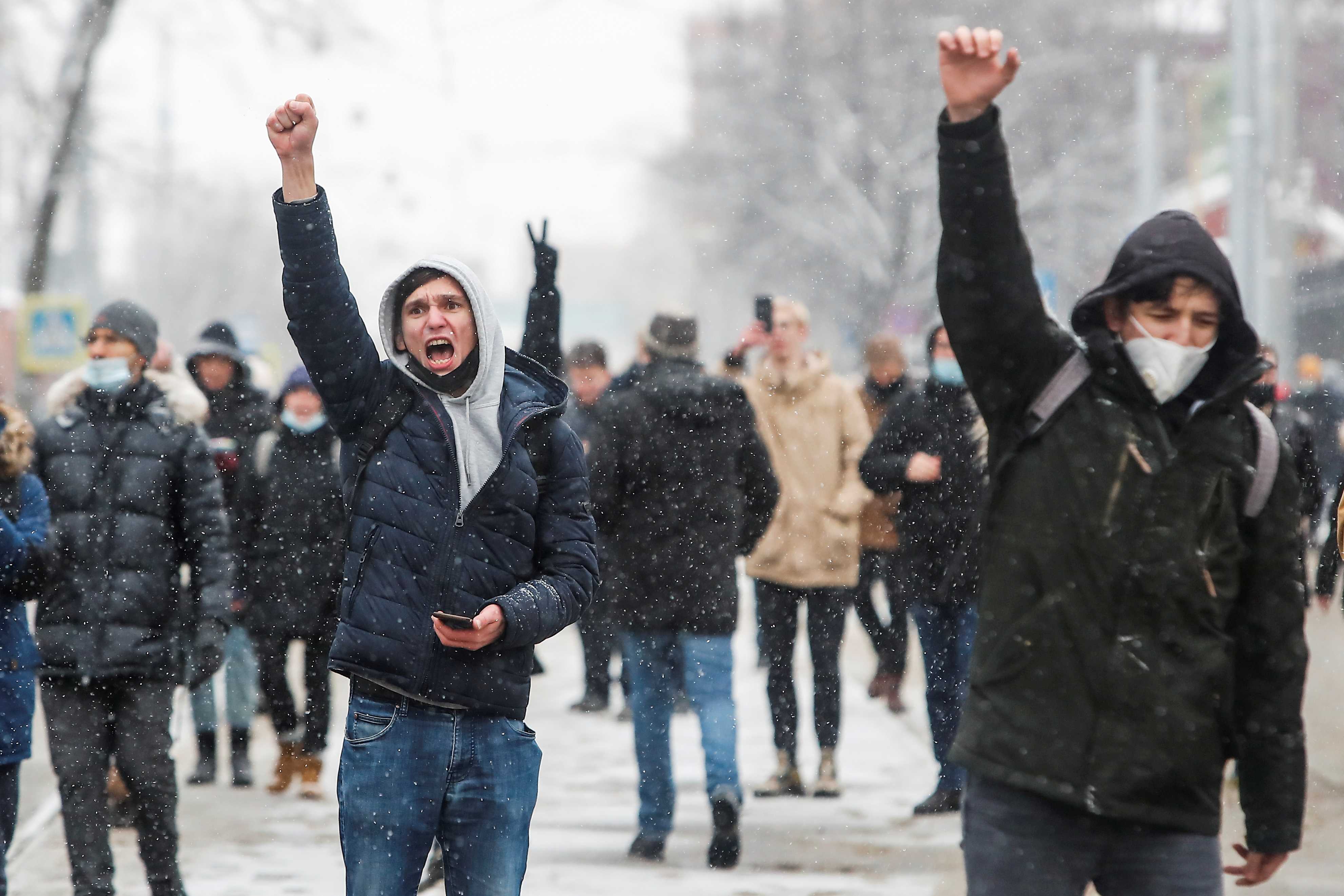 Россия 16 января. Maxim Shemetov Reuters фото. Митинг зимой. Митинги зима 2021. Протесты Россия зима.