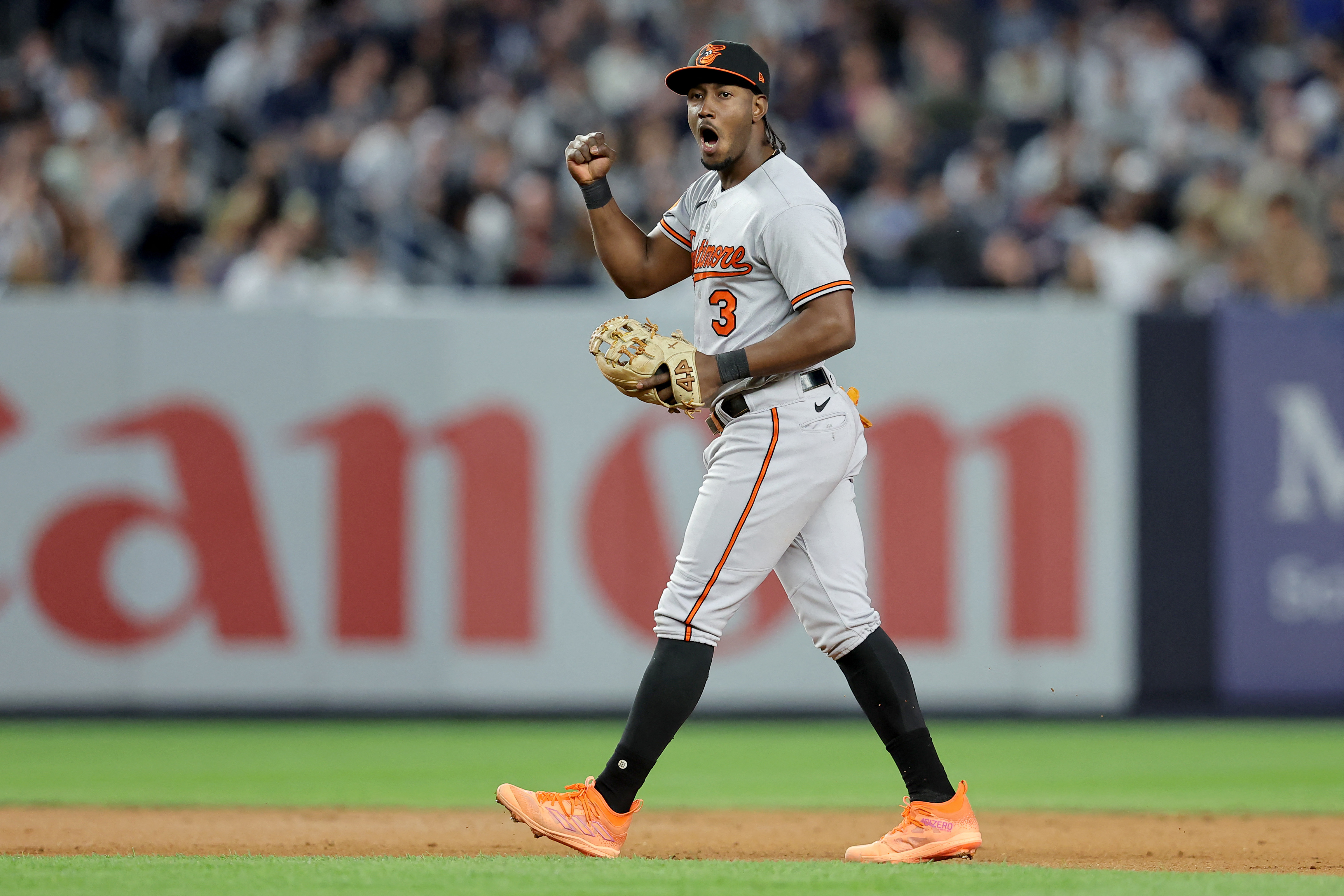 Orioles take 2 of 3 at Yankees, Gibson 7 scoreless innings in 3-1