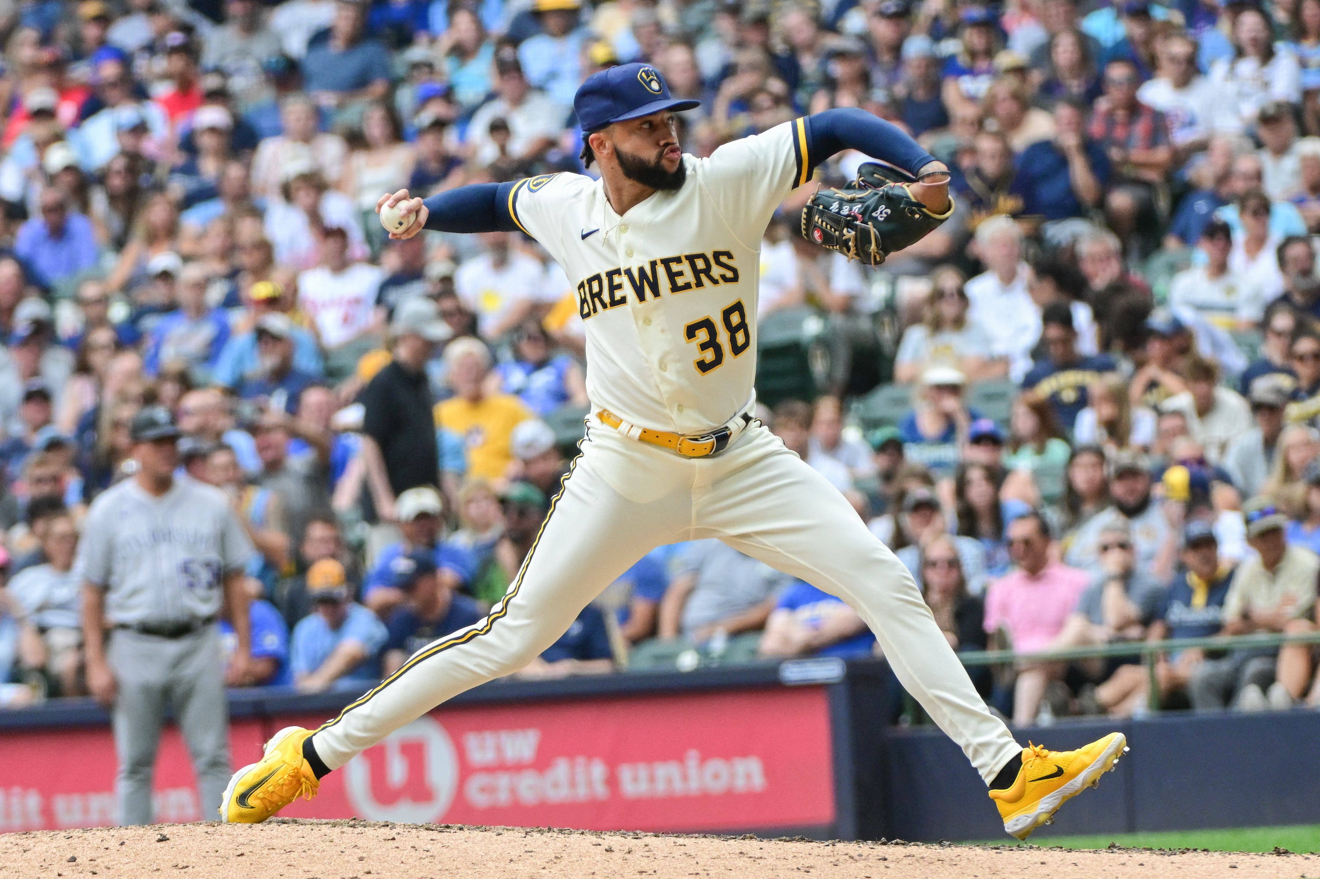 Brewers bounce Rockies 7-6 on walk-off error in 10th