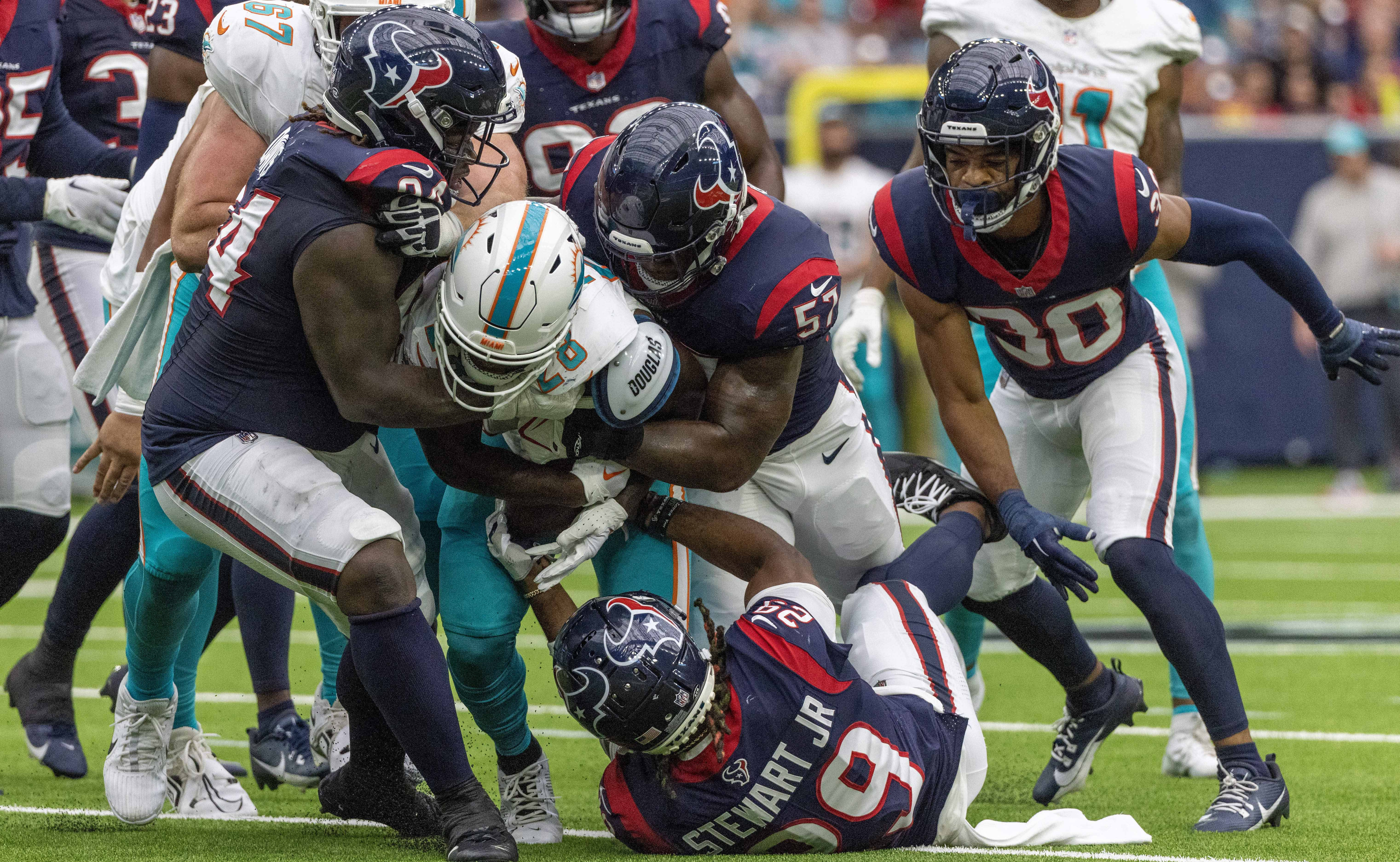 Dolphins rout Texans behind Skylar Thompson's 3 pass TDs