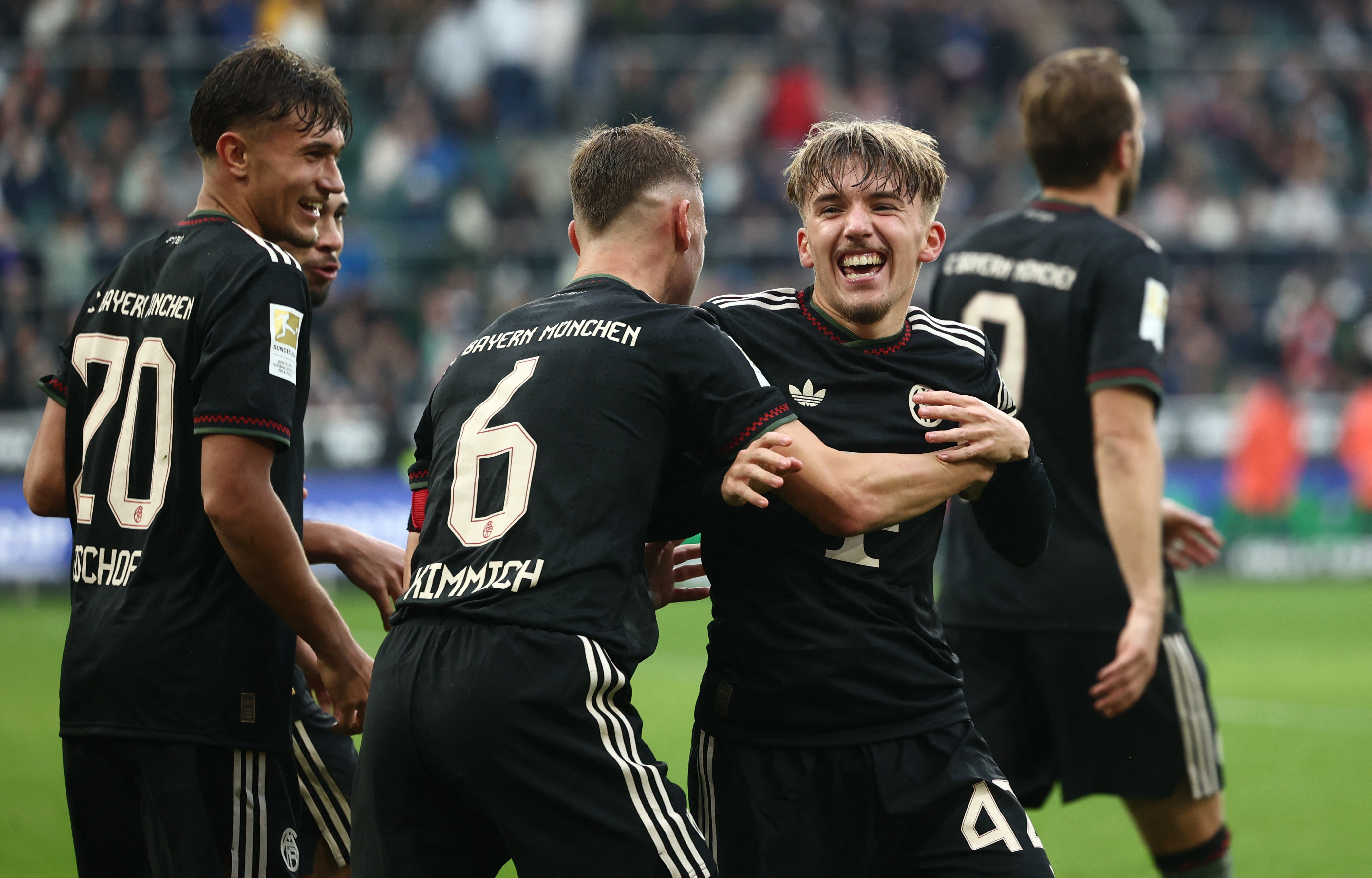 【早い者勝ち】FCバイエルン・ミュンヘン ピステ 上下 Ｌサイズ 早い者勝ち】FCバイエルン・ミュンヘン ピステ 上下 Lサイズ adidas