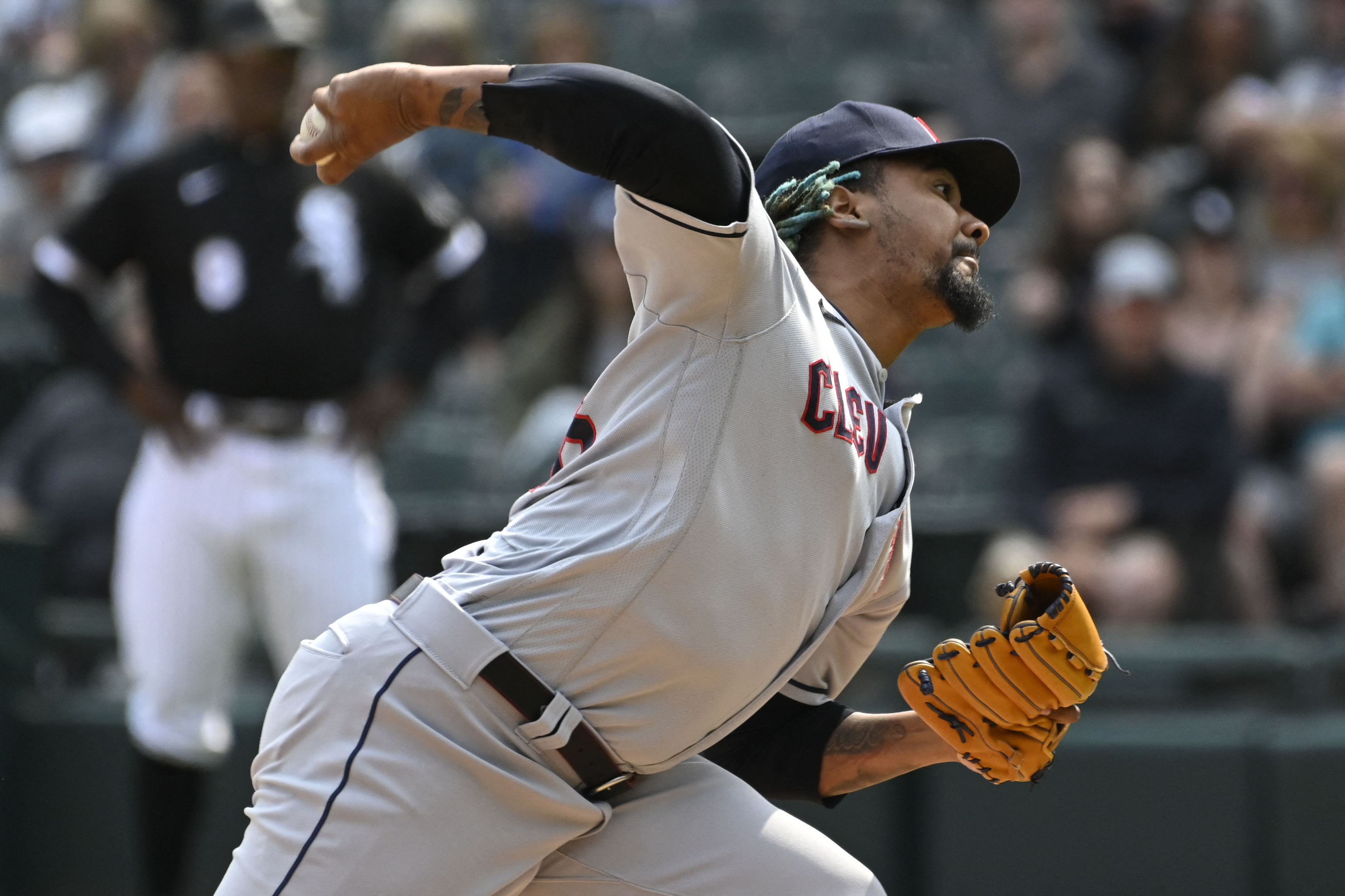 Chicago White Sox fall short in bid for 1st series sweep of the season,  falling 3-1 to the Cleveland Guardians, National Sports