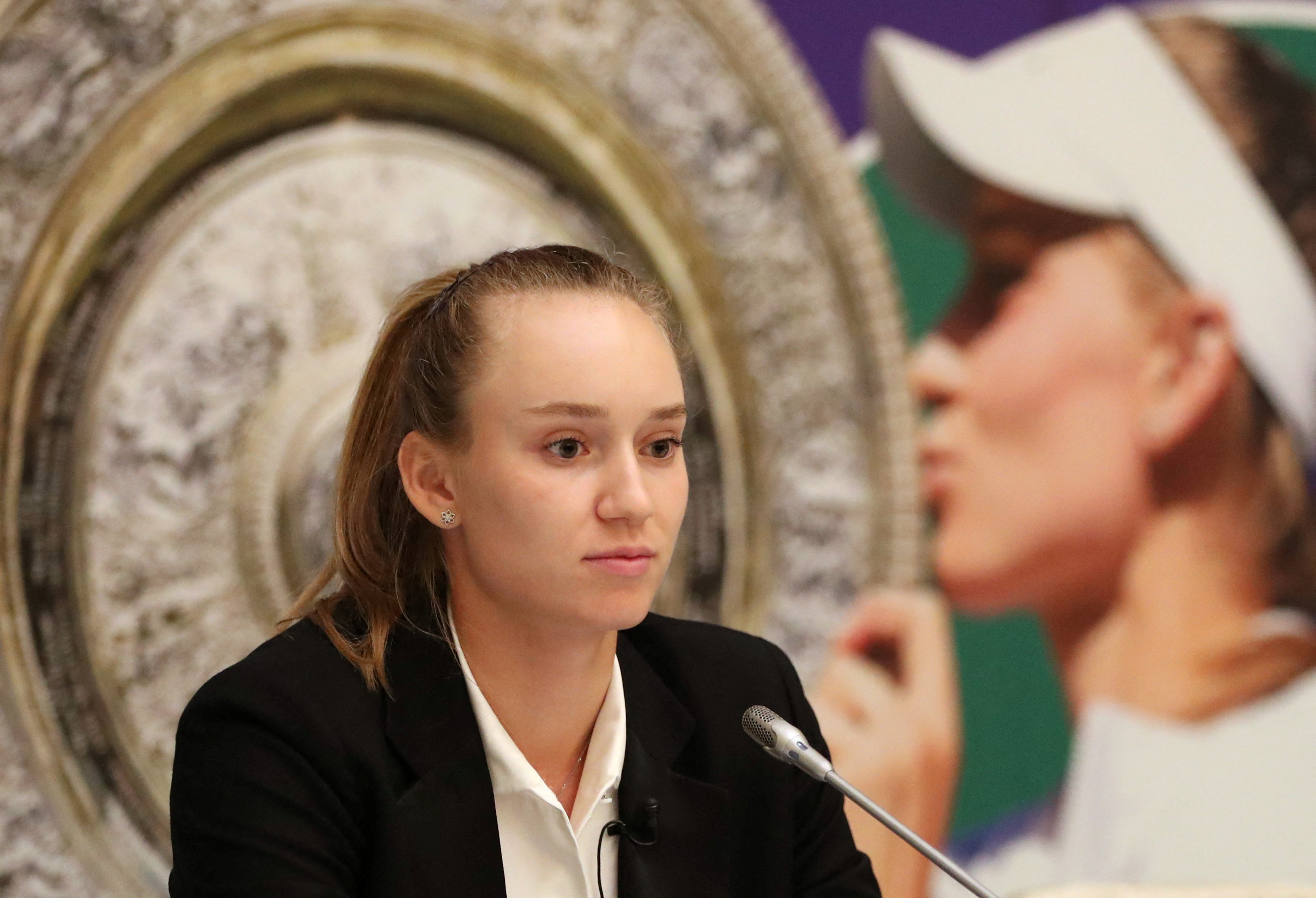 wimbledon champion rybakina falls   hurdle  san jose reuters