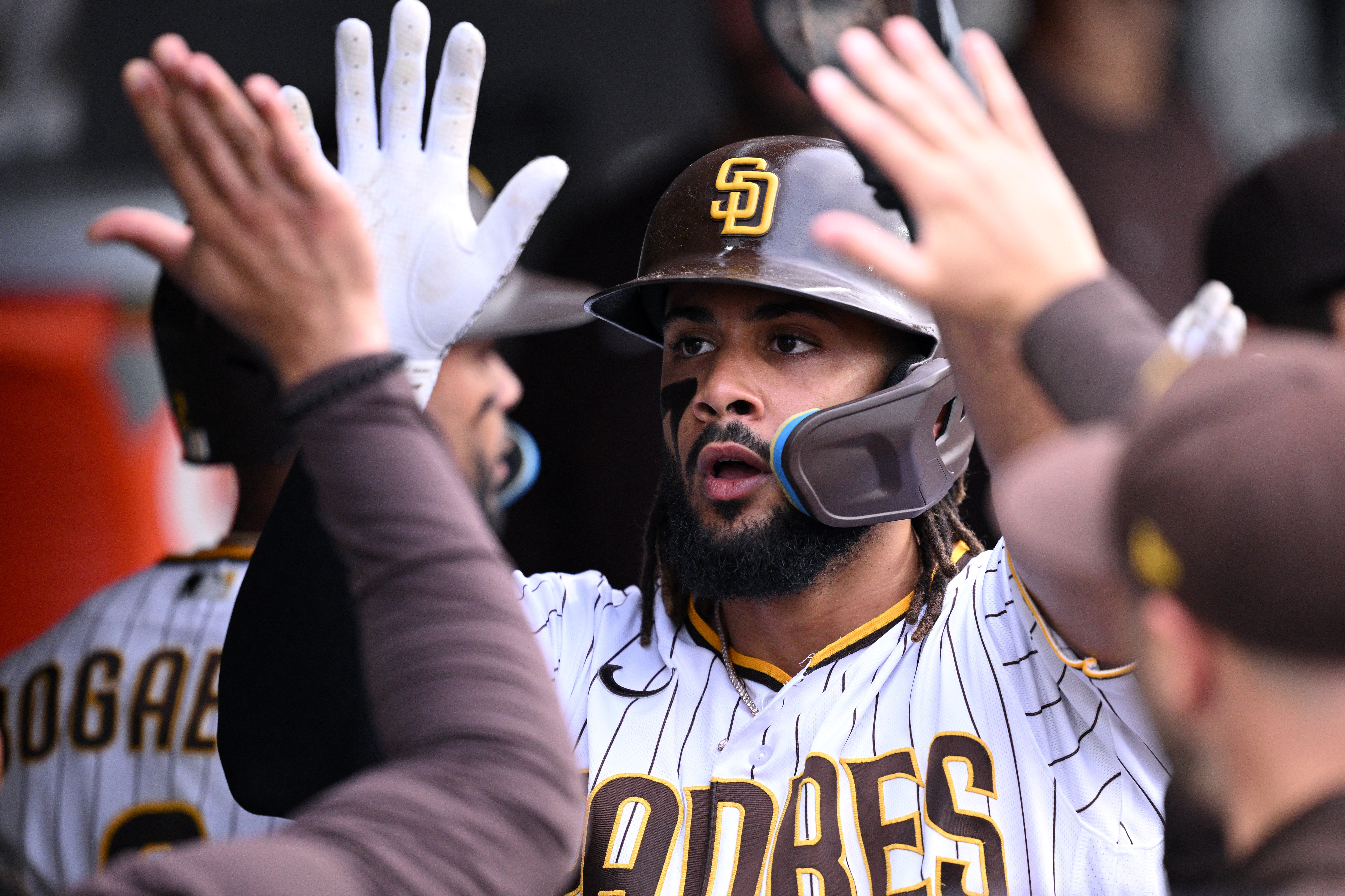 Padres jump on Guardians early, cruise to victory