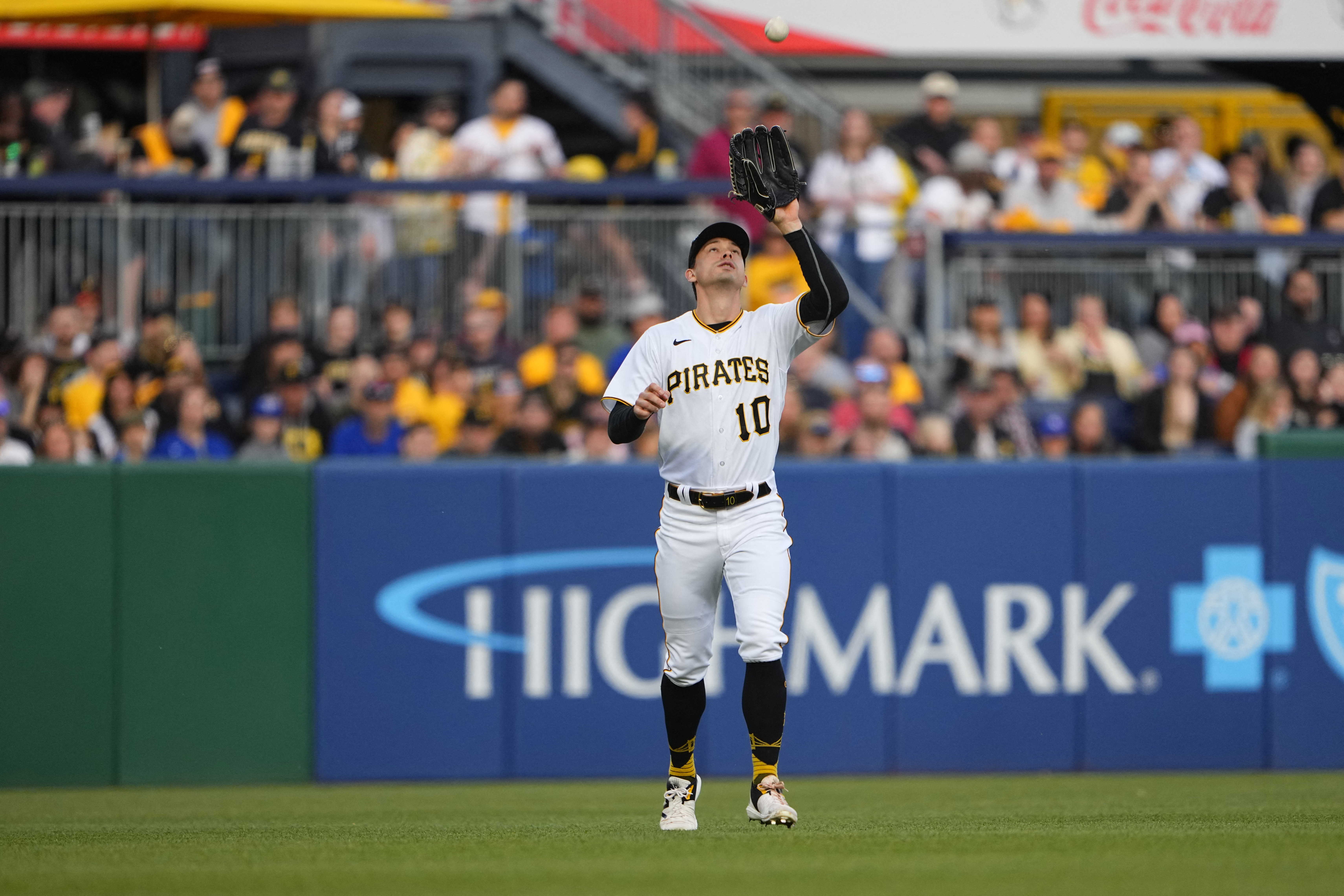 Offense continues to sputter, Pirates come up short against Blue Jays