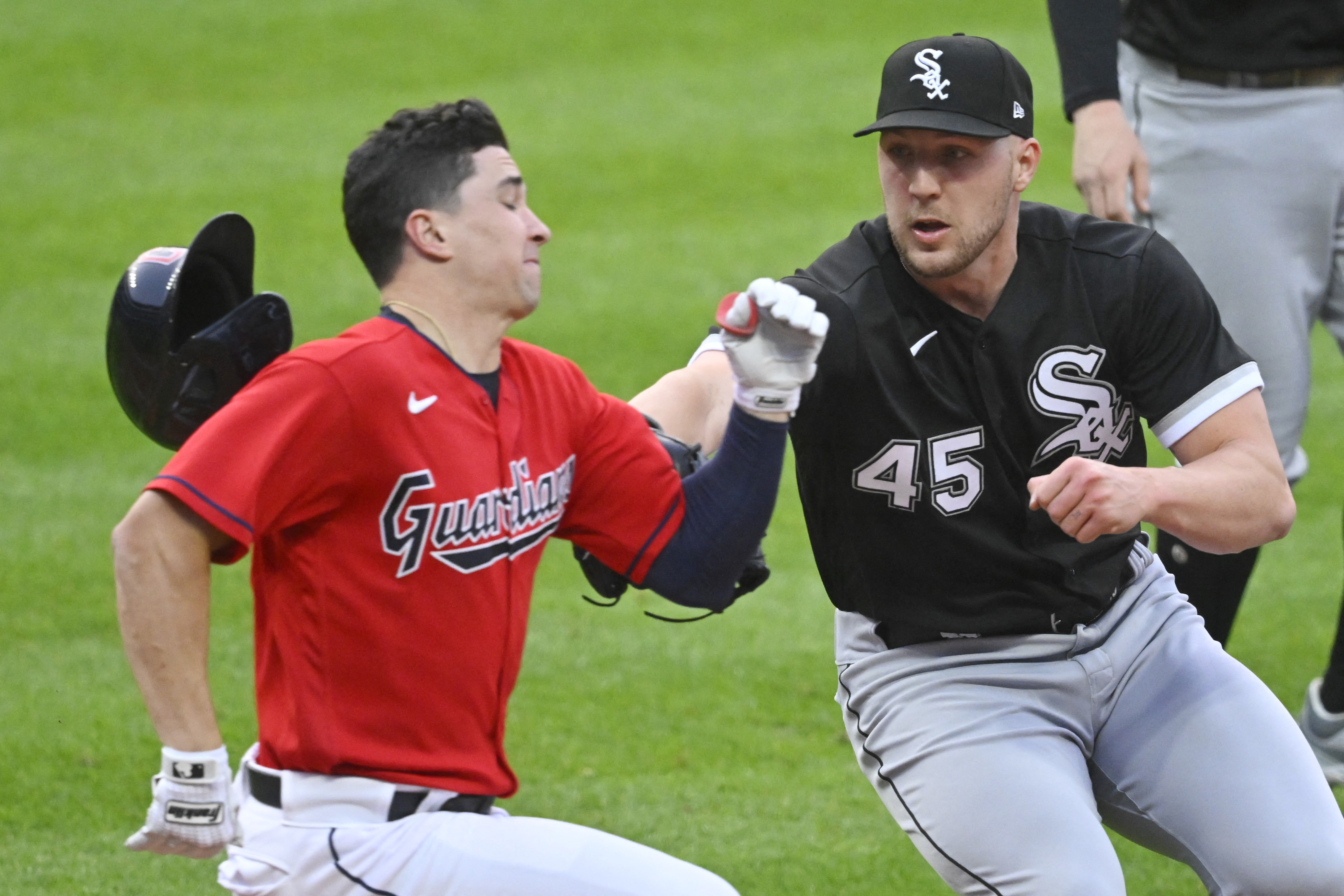 Mike Zunino homers, Hunter Gaddis dominates White Sox in 3-0 Guardians  victory 