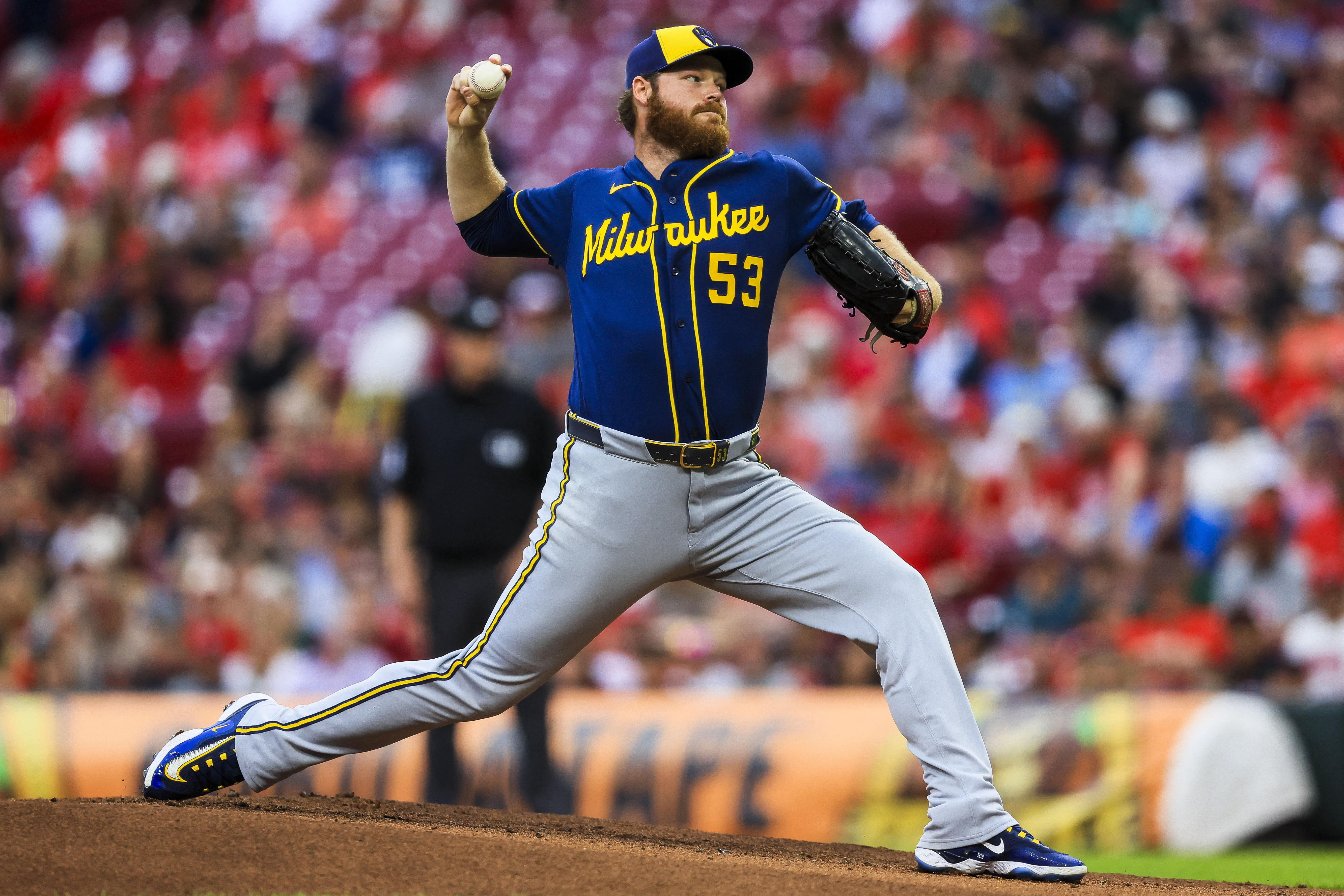 MLB roundup: Brandon Woodruff stars in return as Brewers nip Reds 