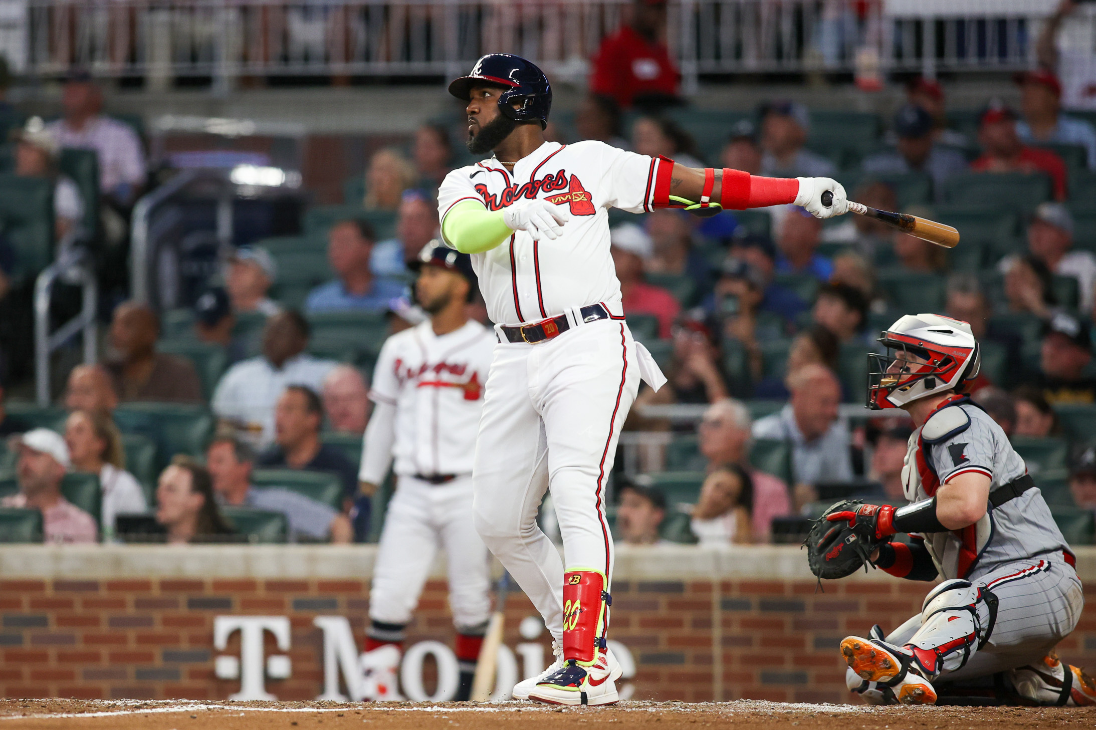 Braves continue torrid June, beat Twins in series opener | Reuters