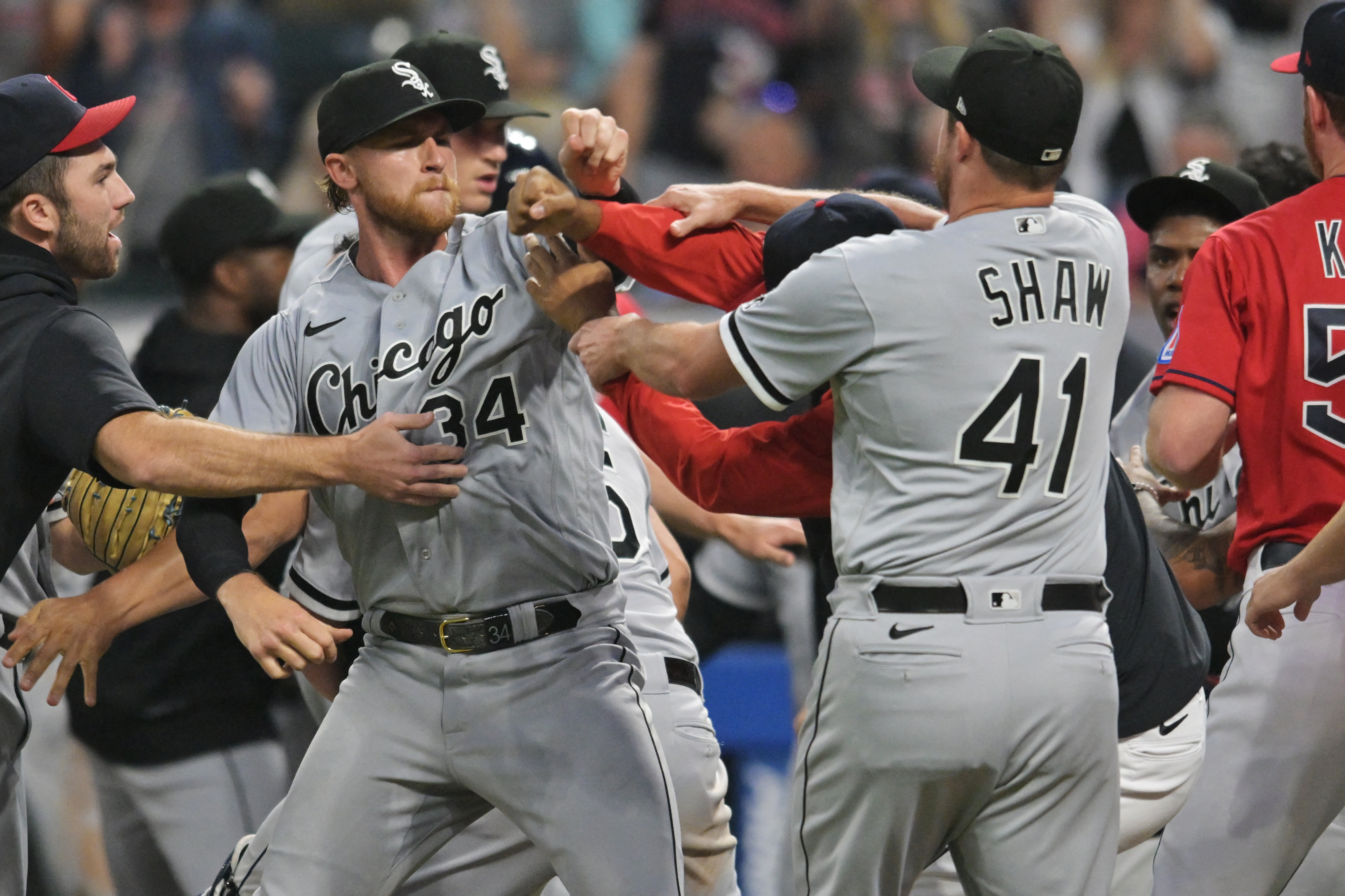 Chicago White Sox 5, Guardians 3: Comeback in Cleveland - South