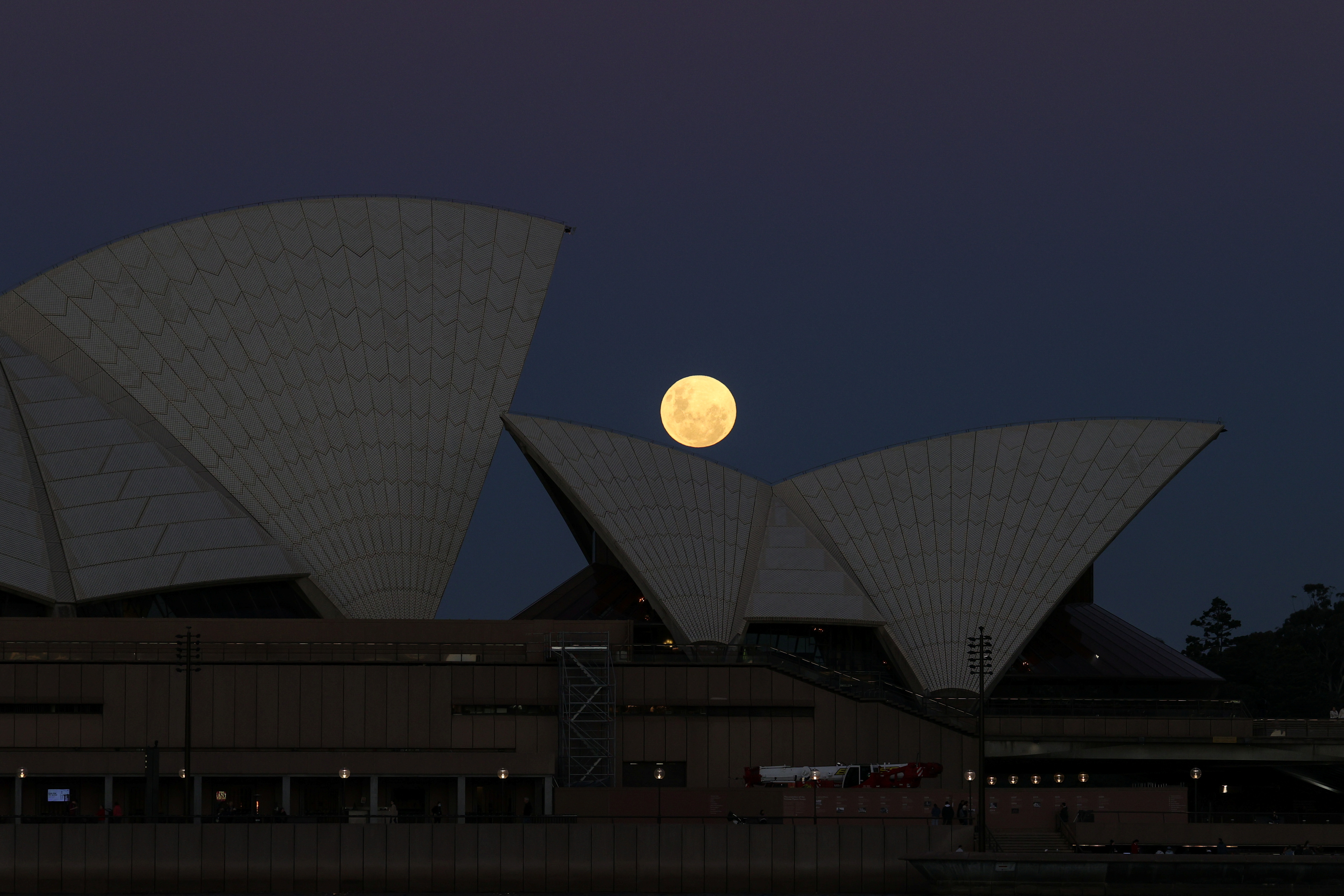 Sydney moon pics