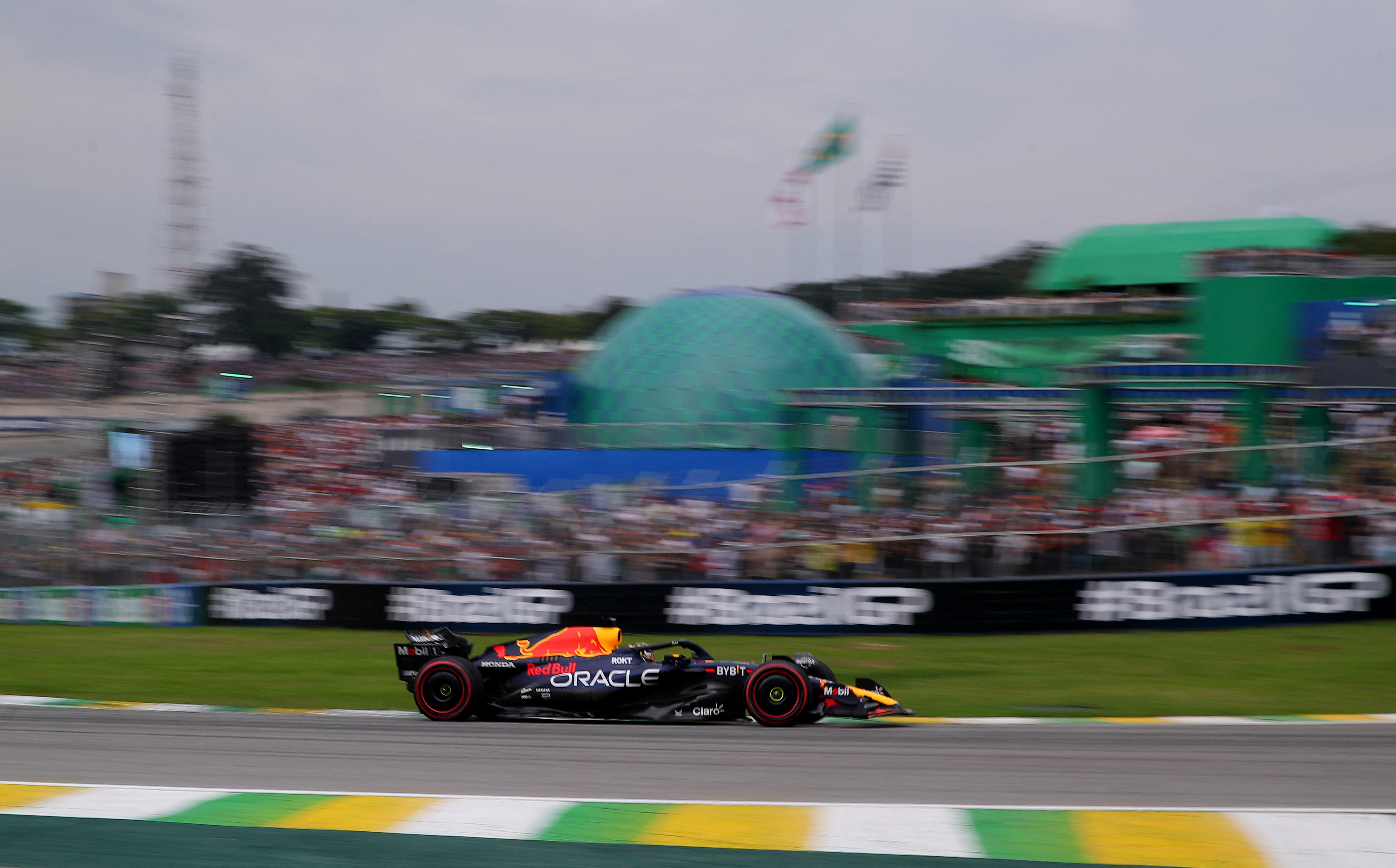 Verstappen on pole after 'insane' Sao Paulo qualifying