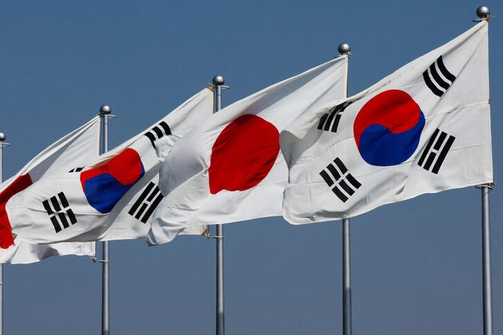 韓日財務相、為替の過剰変動に対処する用意あると表明