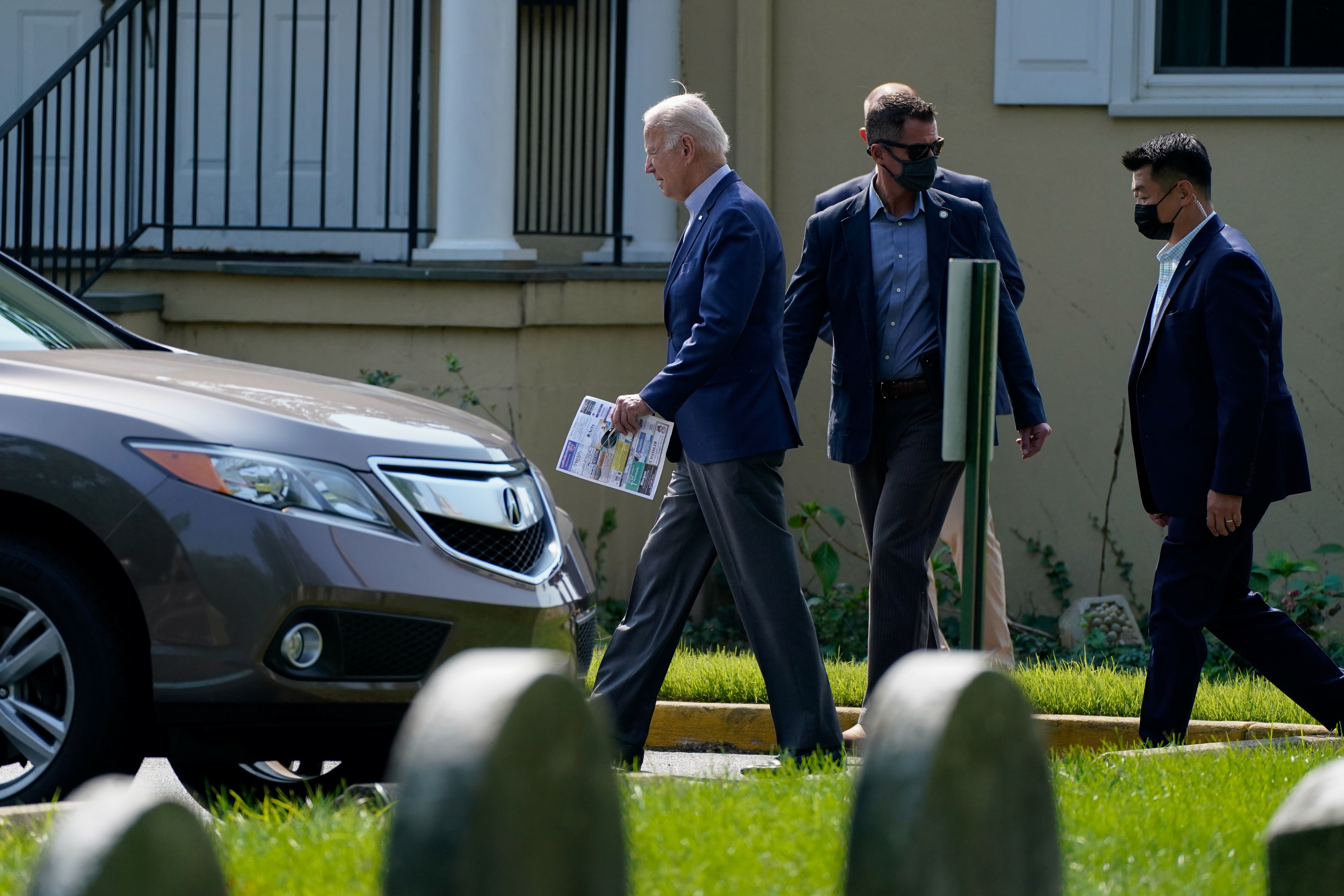 U.S. President Joe Biden leaves St. Joseph on the Brandywine Catholic Church after attending Mass in Wilmington, Delaware, U.S., September 12, 2021. REUTERS/Elizabeth Frantz