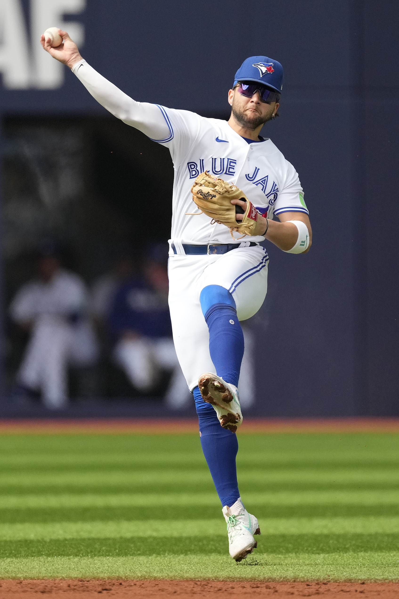 Matt Chapman's walk-off RBI helps Blue Jays reclaim Wild Card spot