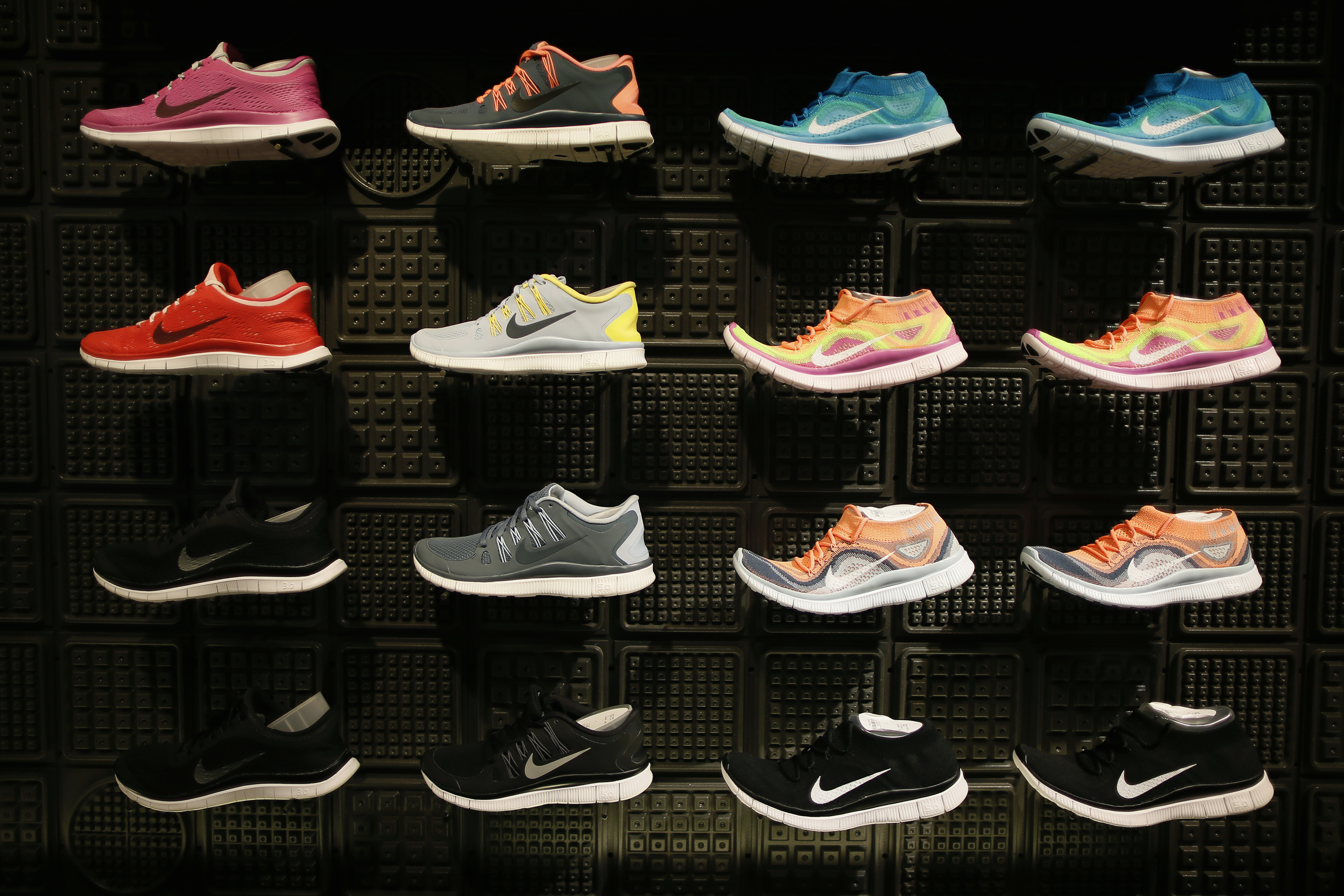 These are new shoes shoes from Nike store Nike Gamma Force Women main image 4