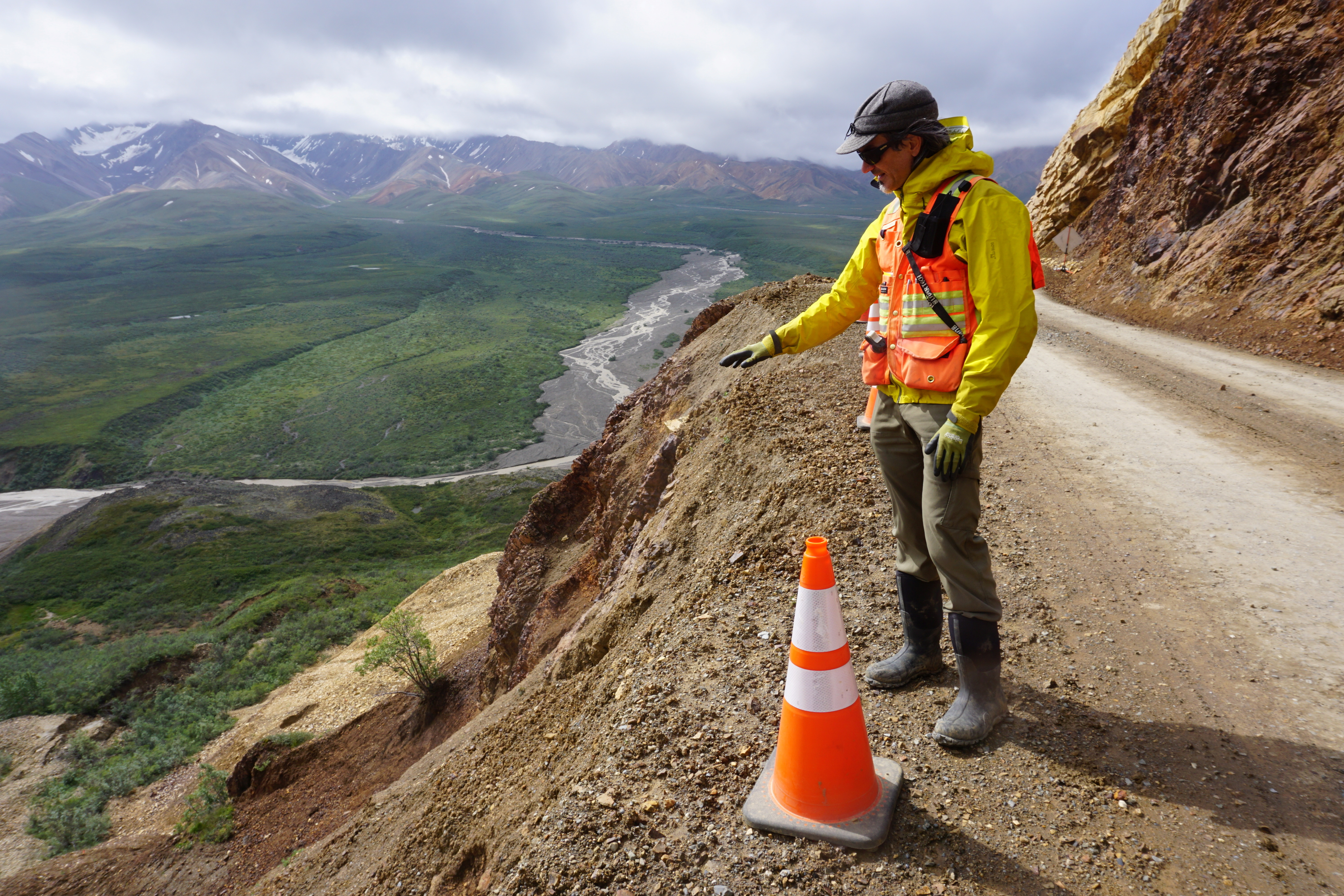 Thaw induced landslide triggers partial closure of Alaska s Denali