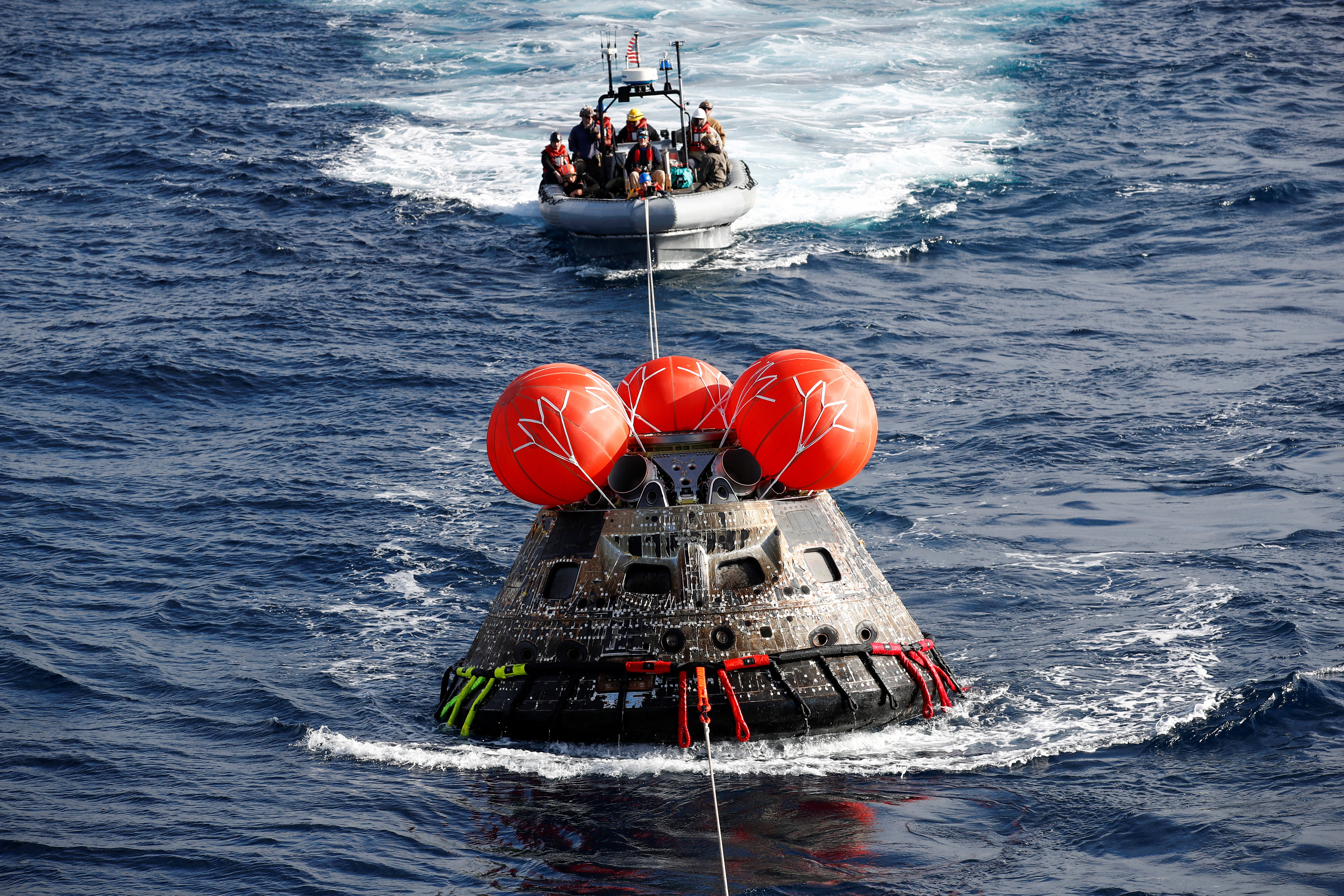 NASA's Orion space capsule splashes down