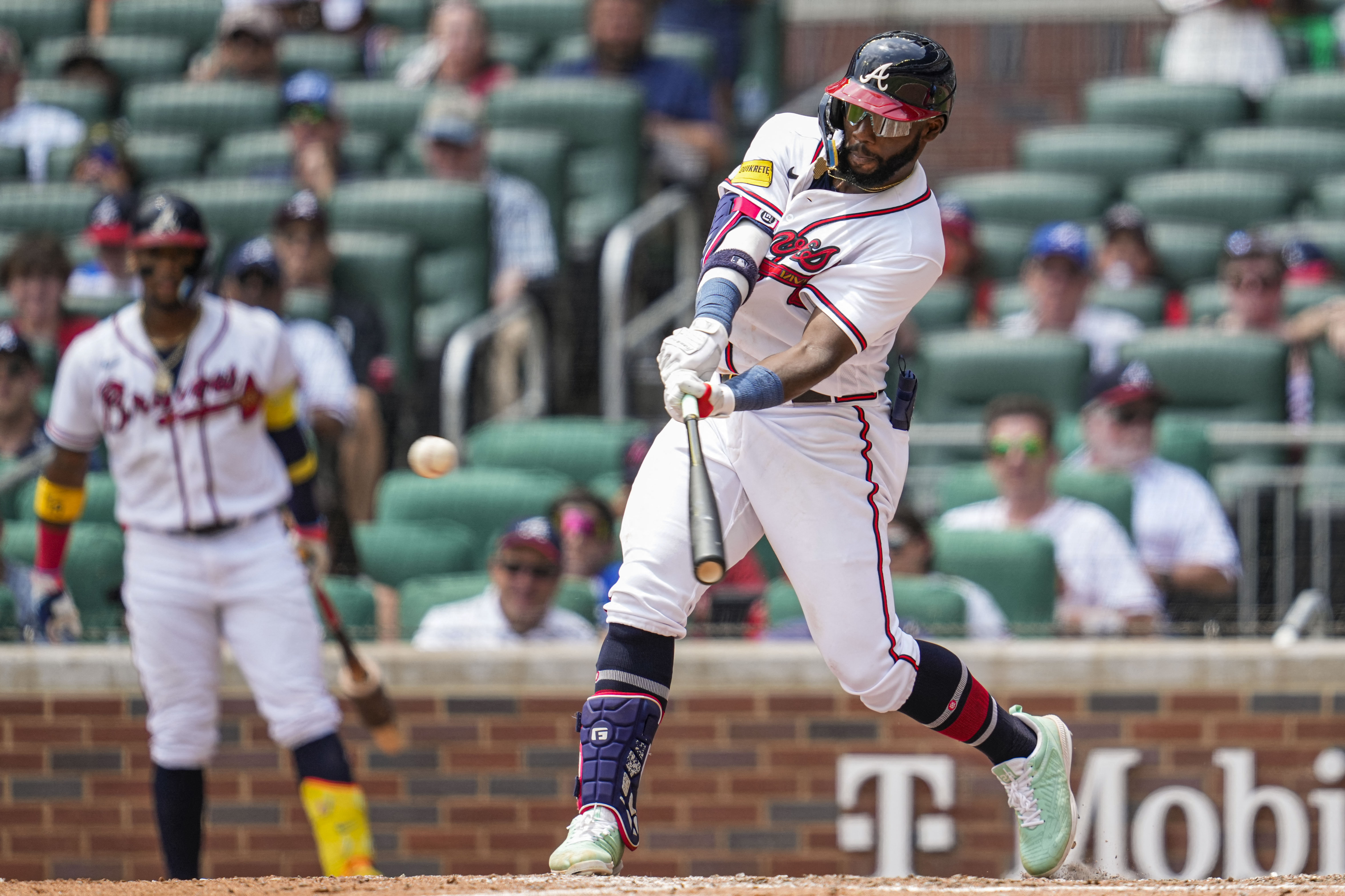 Braves continue HR onslaught in rout of Angels