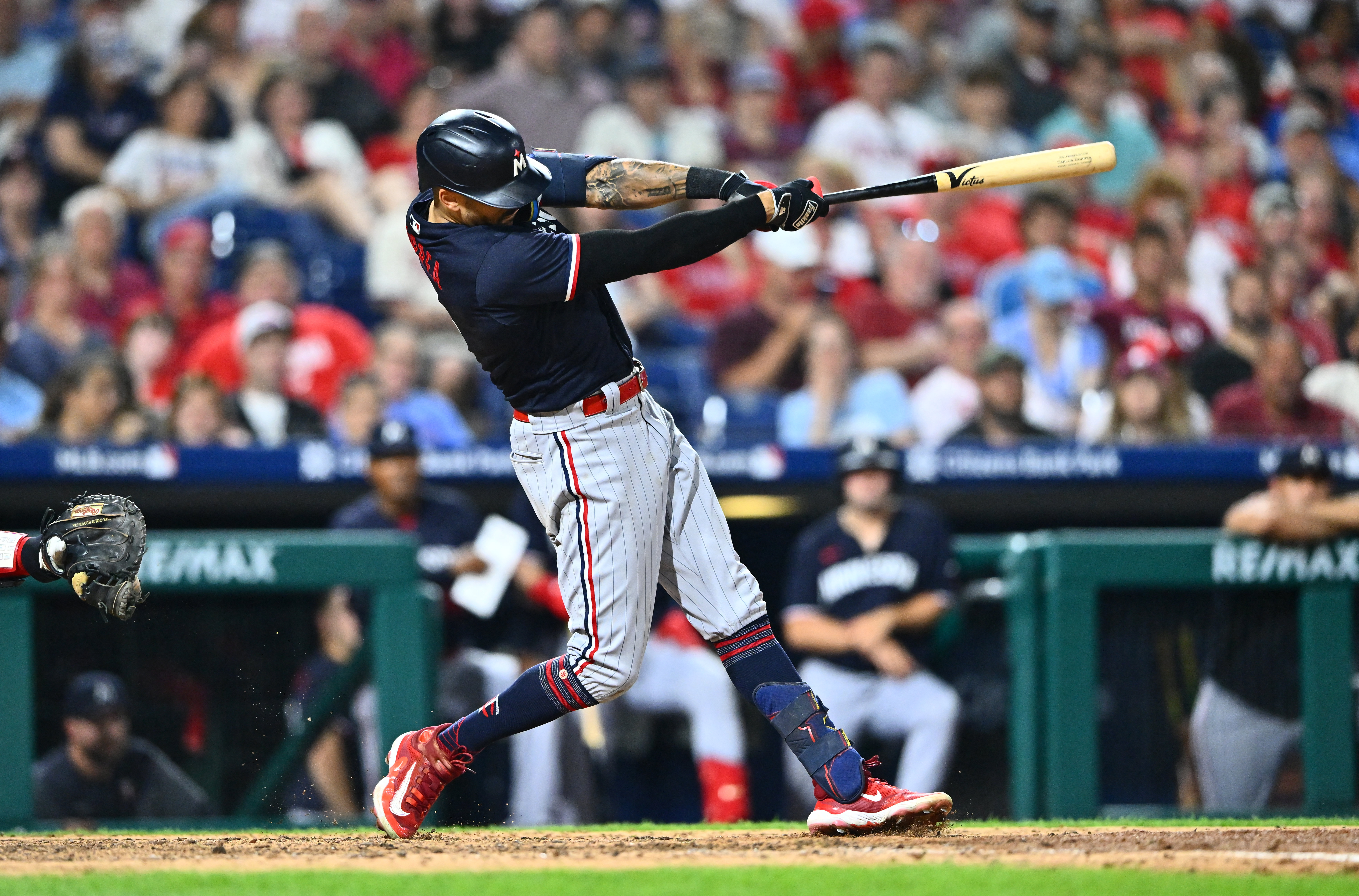 Joey Gallo (2 HRs) powers Twins past Phillies