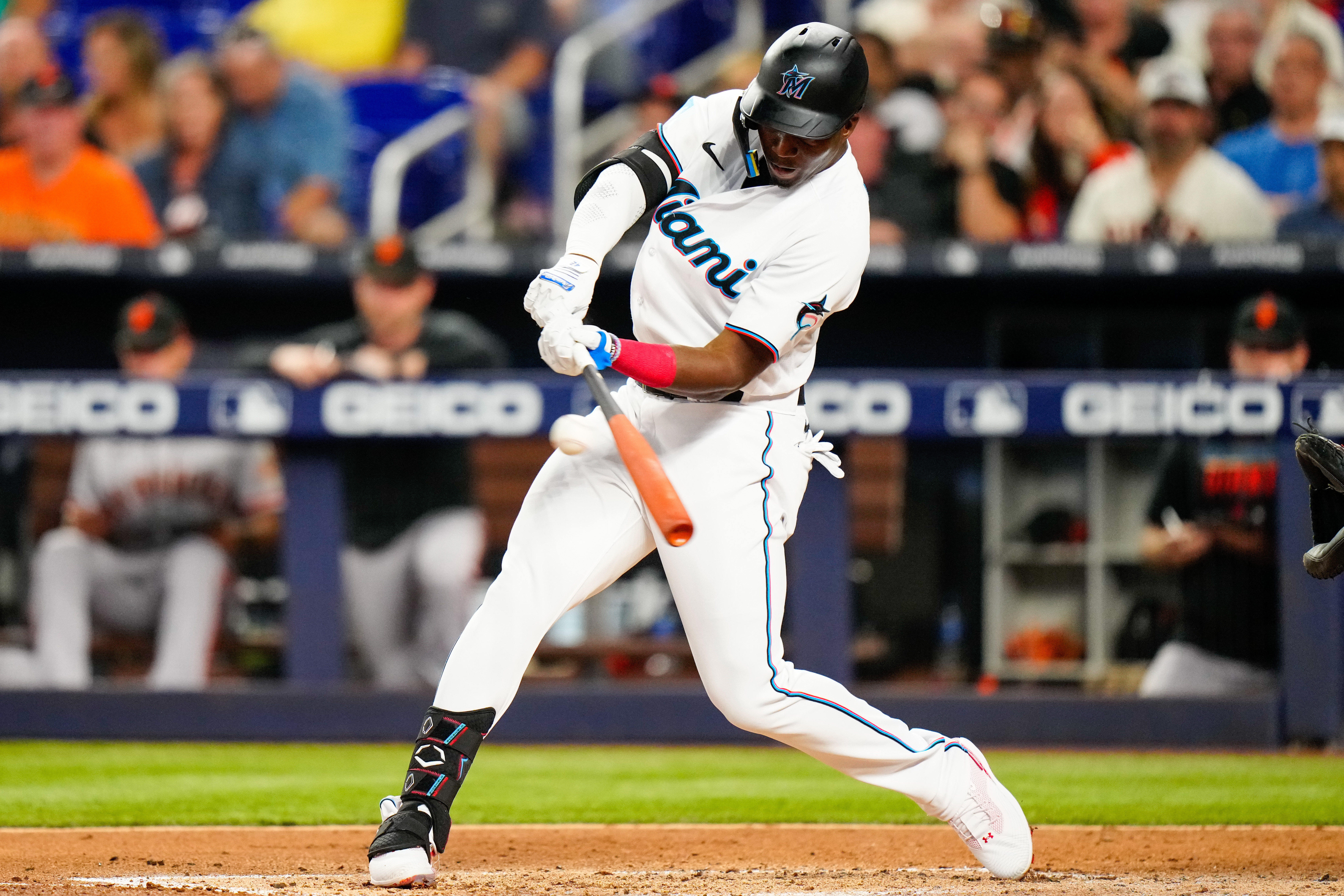 In a pinch, Jorge Soler lifts Marlins over Giants