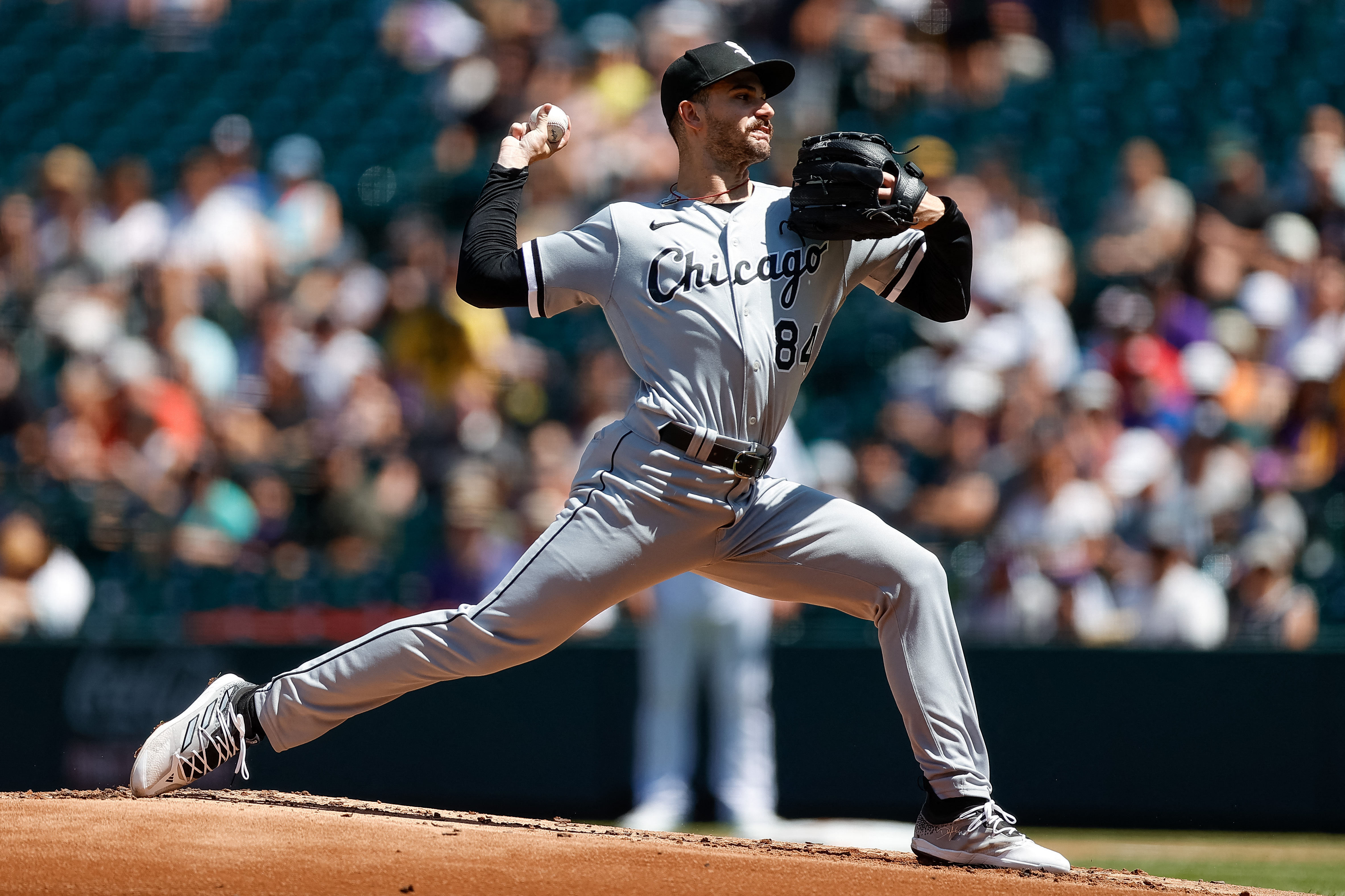 White Sox surge past Rockies with 7-run 8th