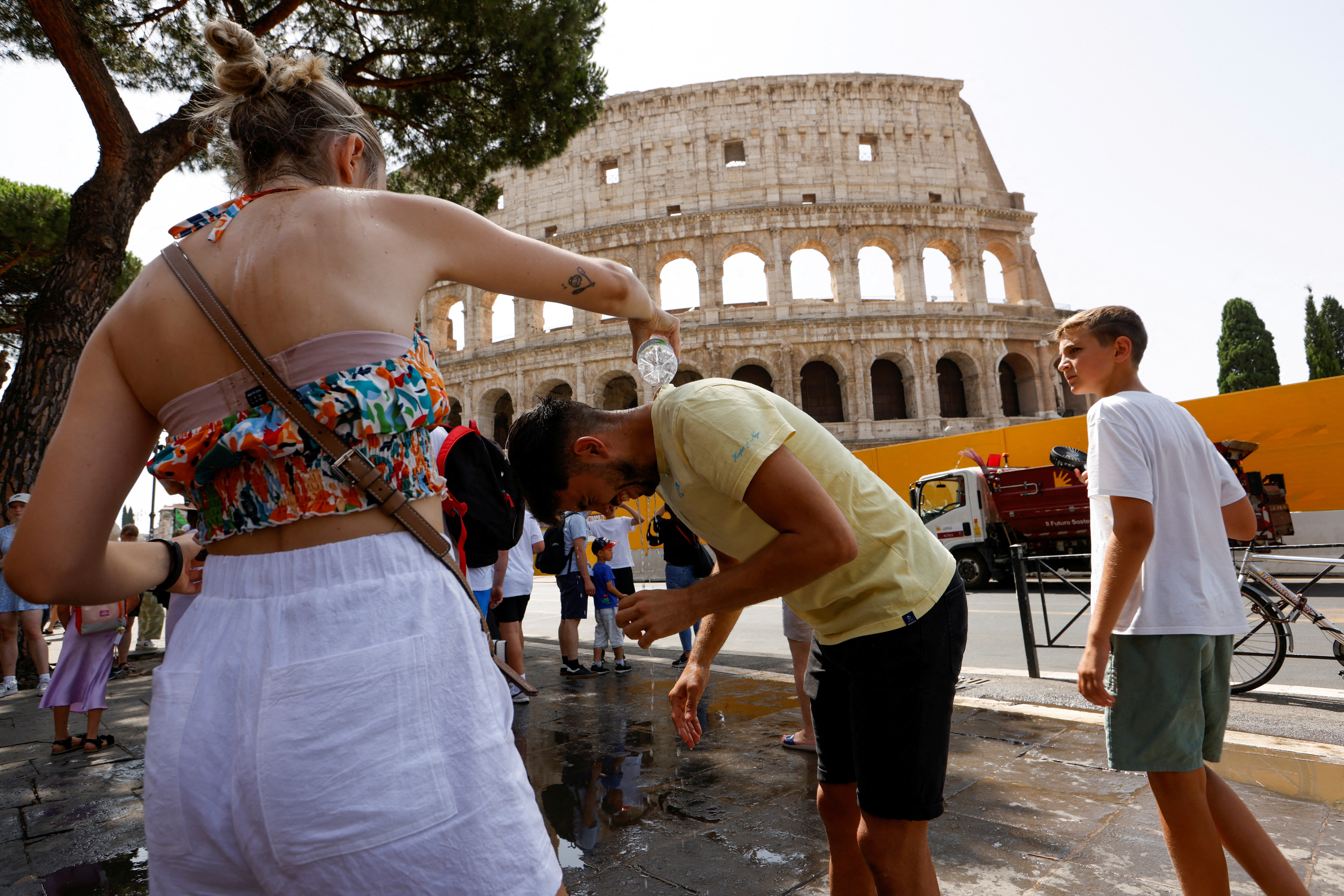 Heat wave hits Rome as temperatures expected to rise further