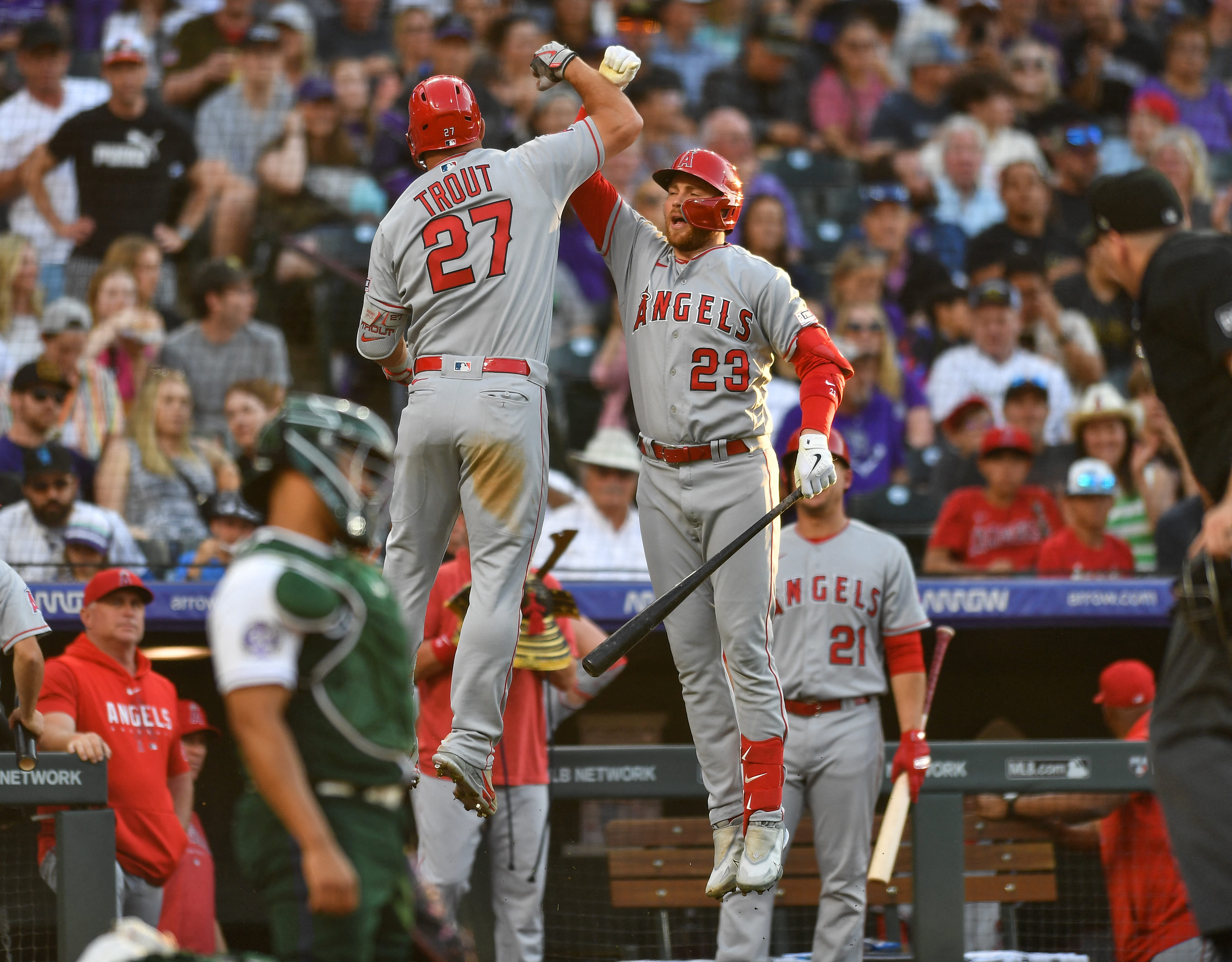 Reds' Frazier walks off Tigers in 13th with slam