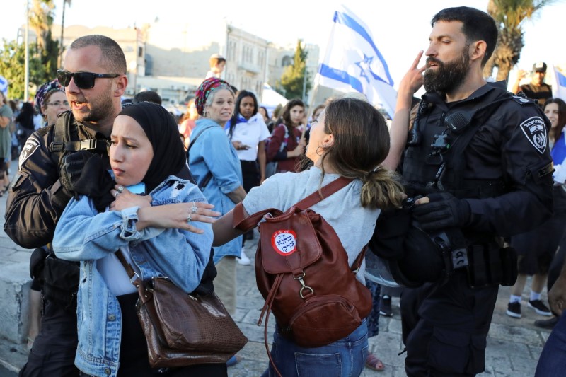 Flag-waving procession in Jerusalem