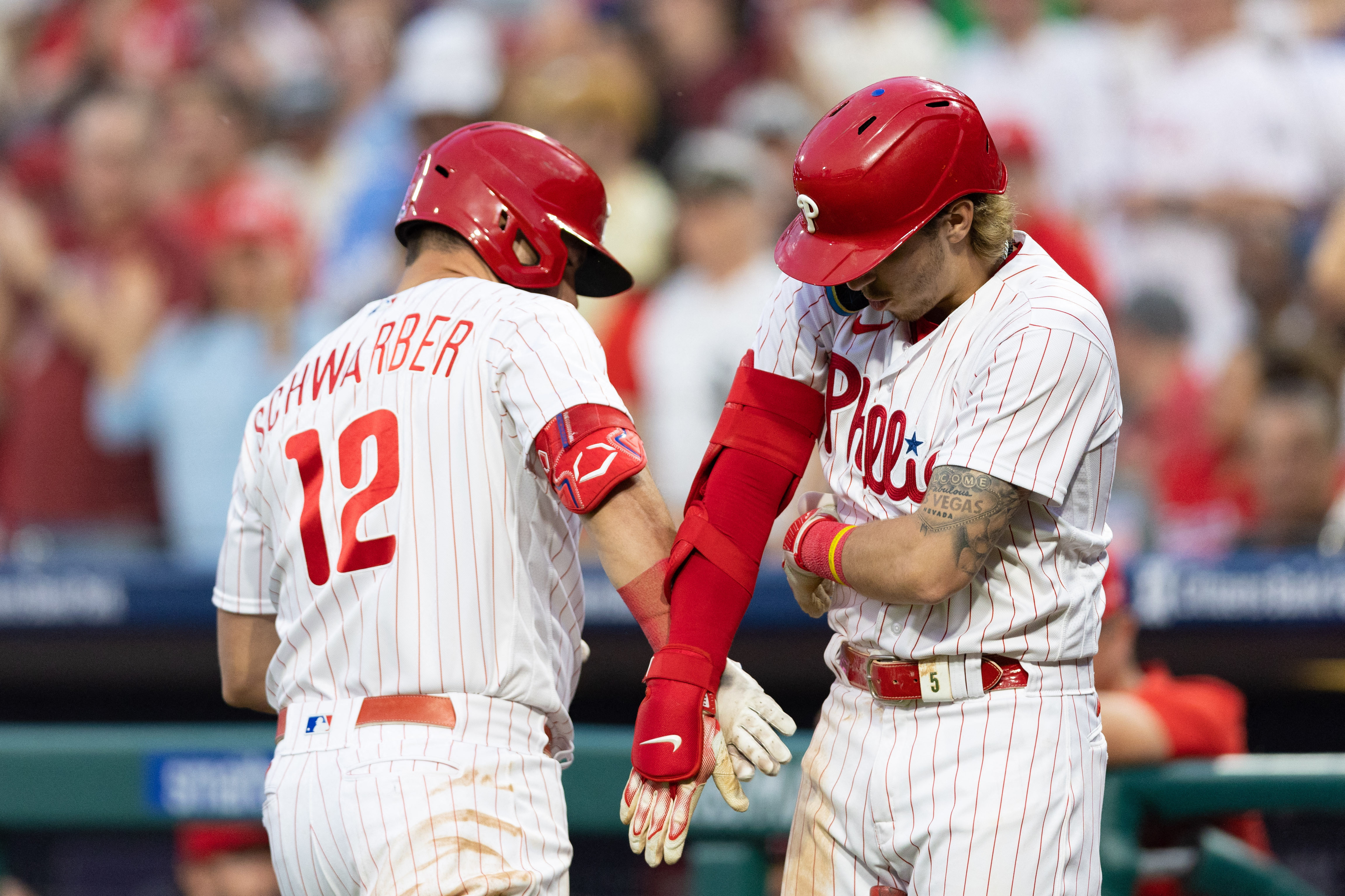 Lourdes Gurriel Jr. goes 4-for-4 as D-backs down Phillies