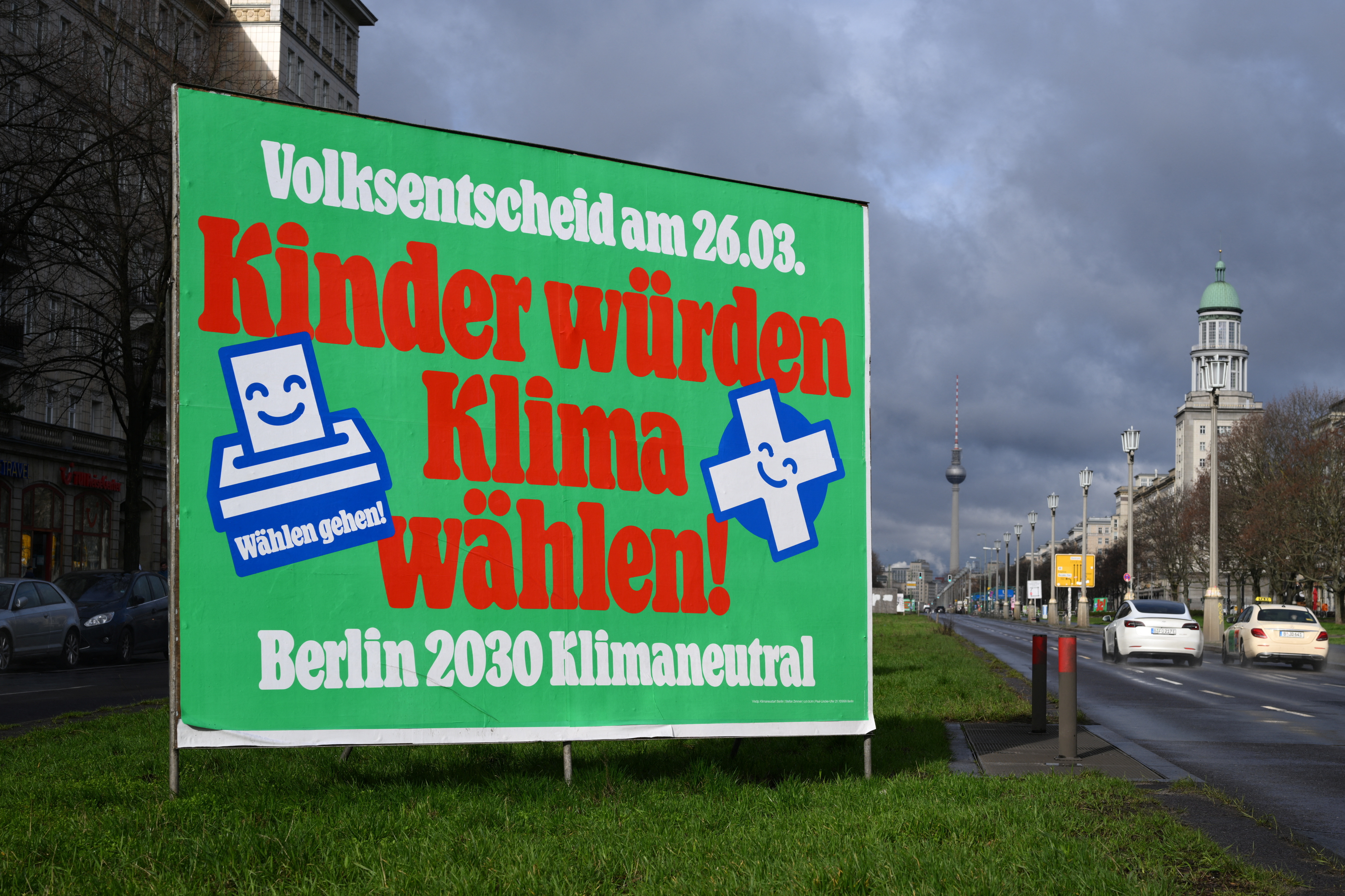 Referendum 'Berlin 2030 Climate Neutral' in Berlin