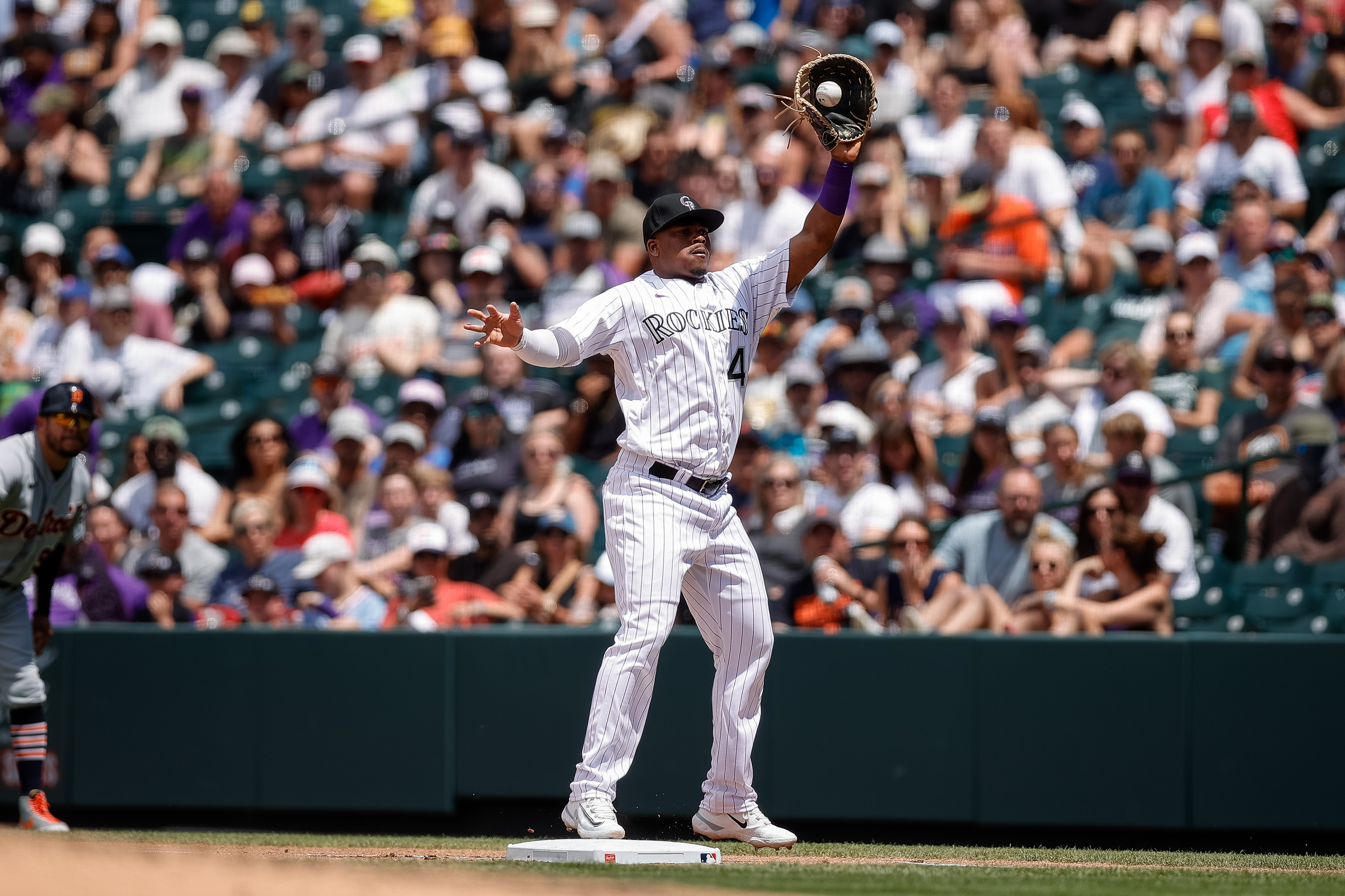 Five home runs lead Tigers to series win over Rockies