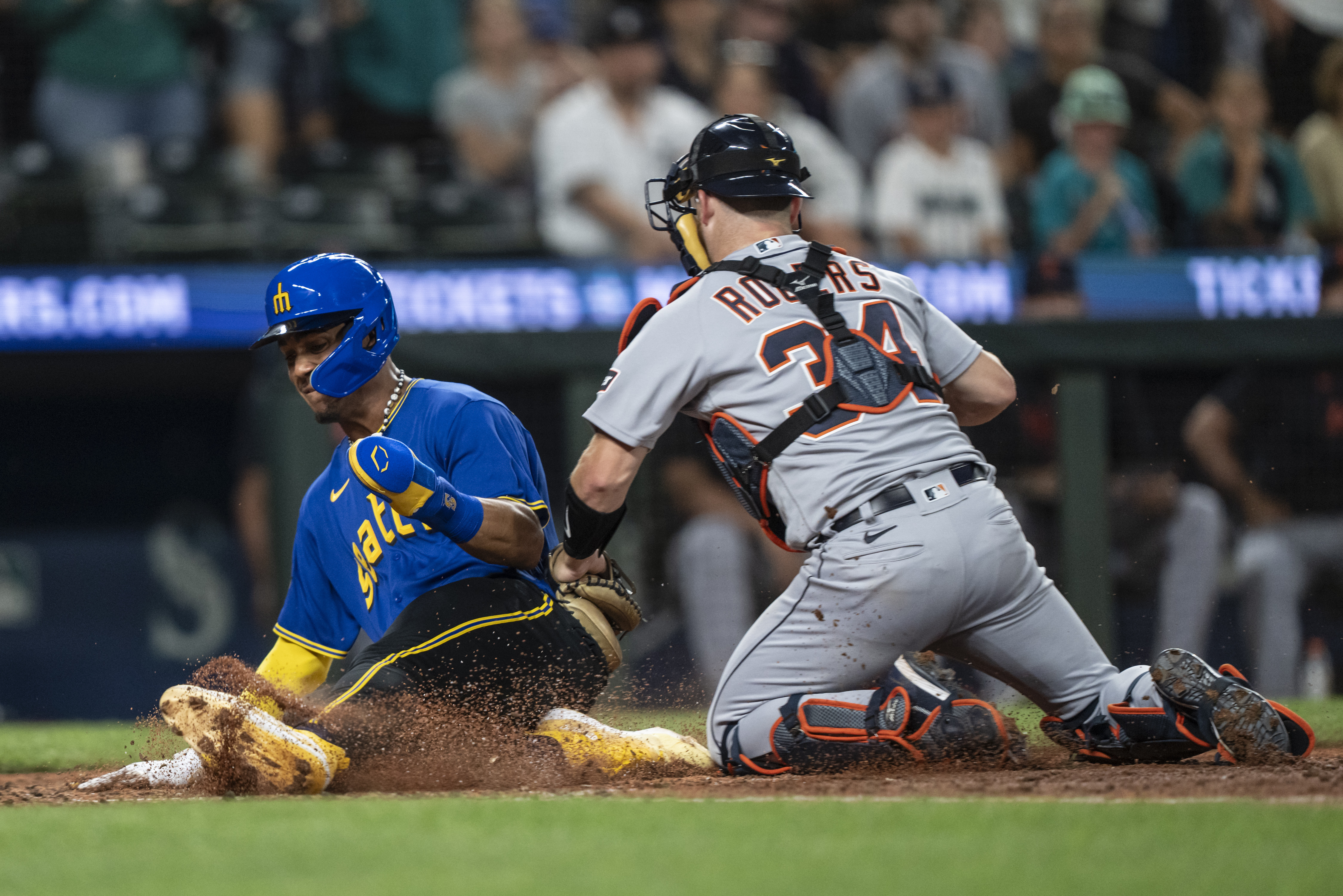 Rodríguez homers and drives in 4 to lead Mariners past Tigers