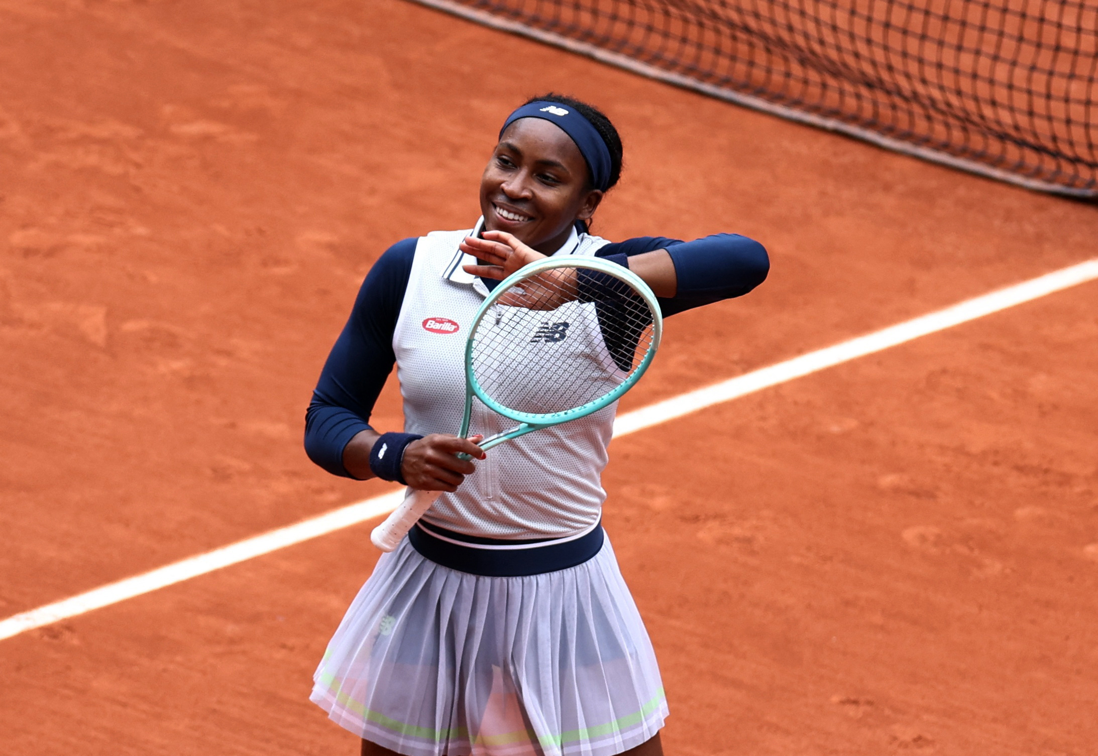 Gauff Cruises Past Cocciaretto To French Open Quarter-finals | Reuters