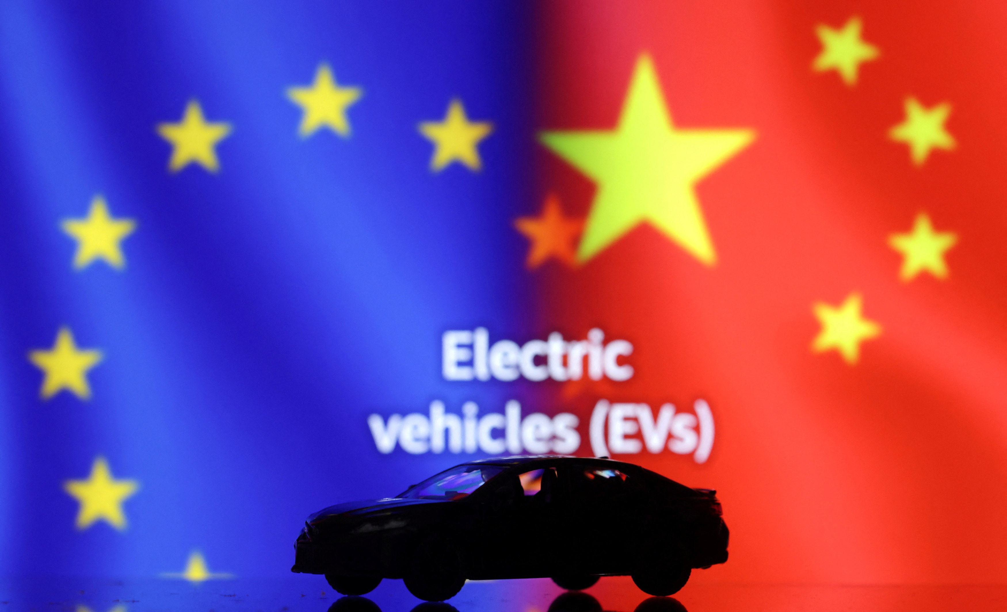 چین اتحادیه اروپا را پس از راه‌اندازی رسمی بررسی یارانه خودروهای الکتریکی سرزنش کرد